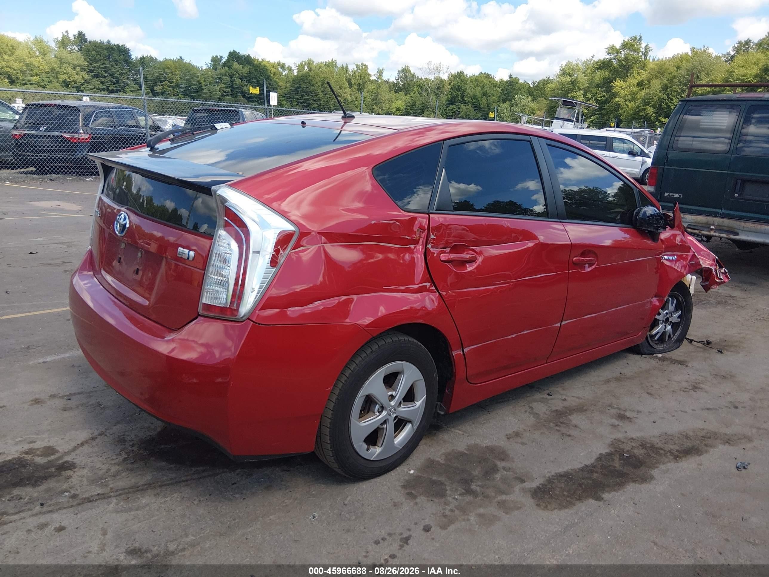 2012 Toyota Prius Two Красный vin: JTDKN3DUXC1499624