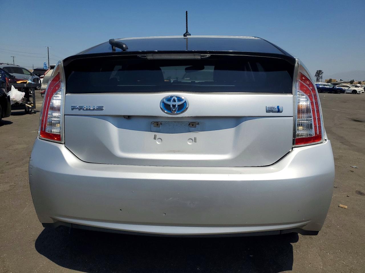 2012 Toyota Prius Four Silver vin: JTDKN3DUXC1540785