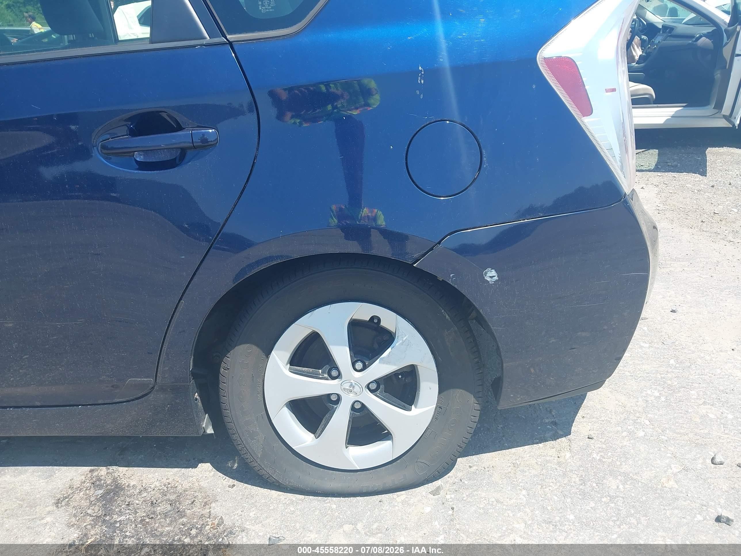 2012 Toyota Prius Three Blue vin: JTDKN3DUXC1550510