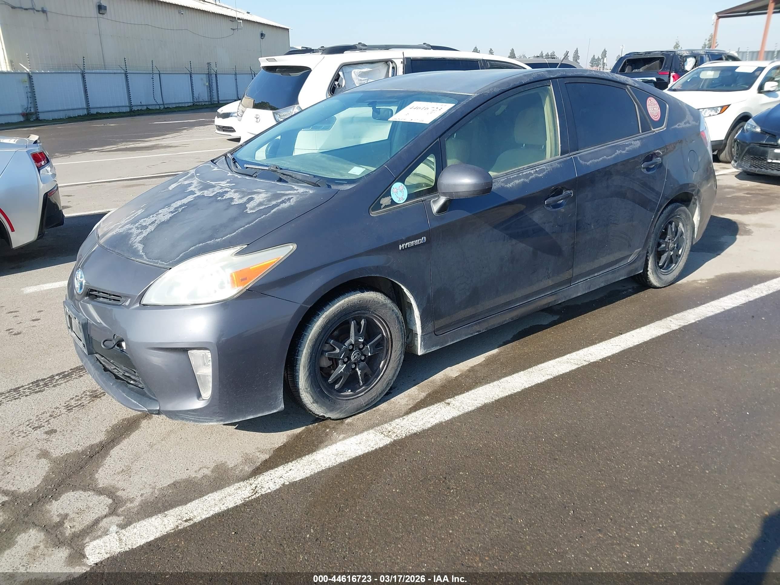 2012 Toyota Prius Three Серый vin: JTDKN3DUXC1580378