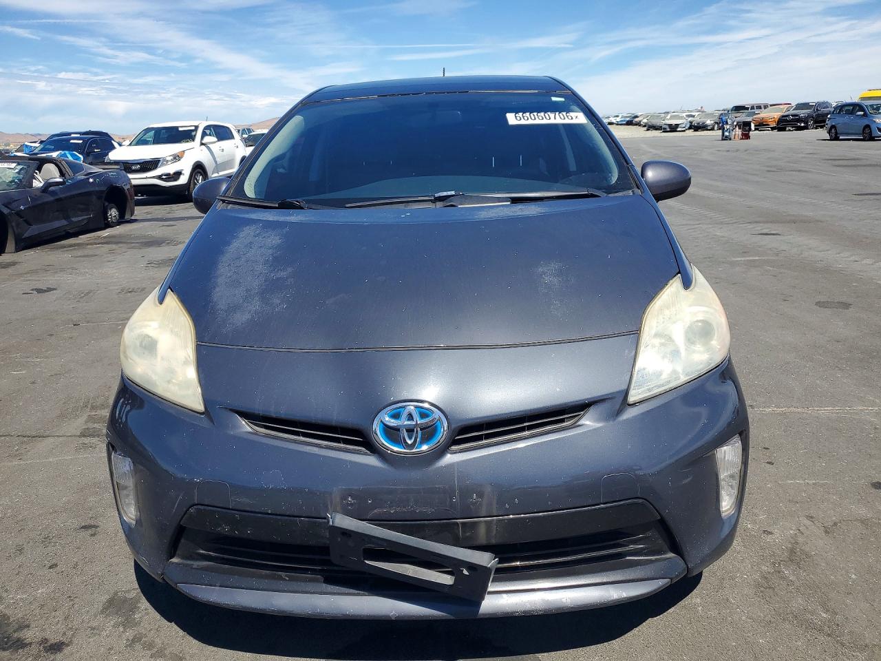 2012 Toyota Prius Three Gray vin: JTDKN3DUXC1580431