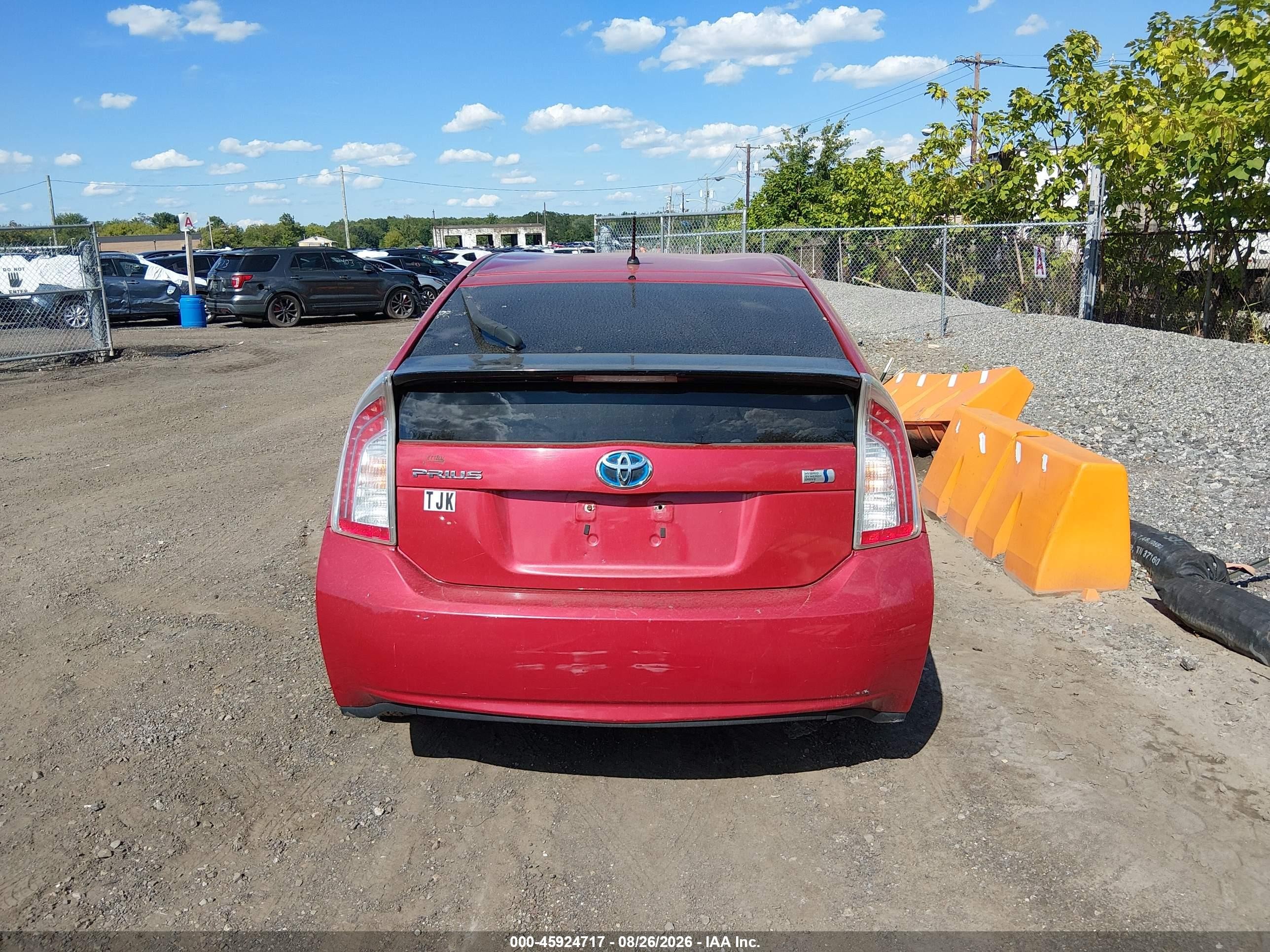 2012 Toyota Prius Two Red vin: JTDKN3DUXC1589078