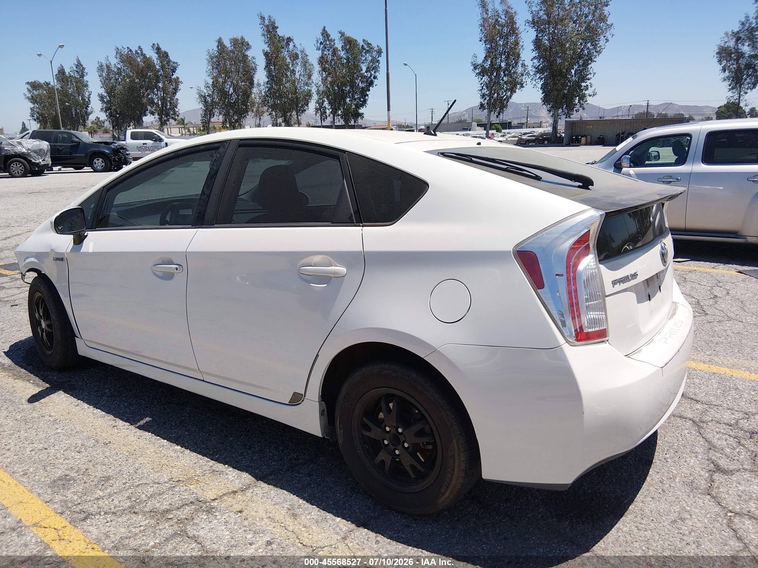 2012 Toyota Prius Two White vin: JTDKN3DUXC5381470