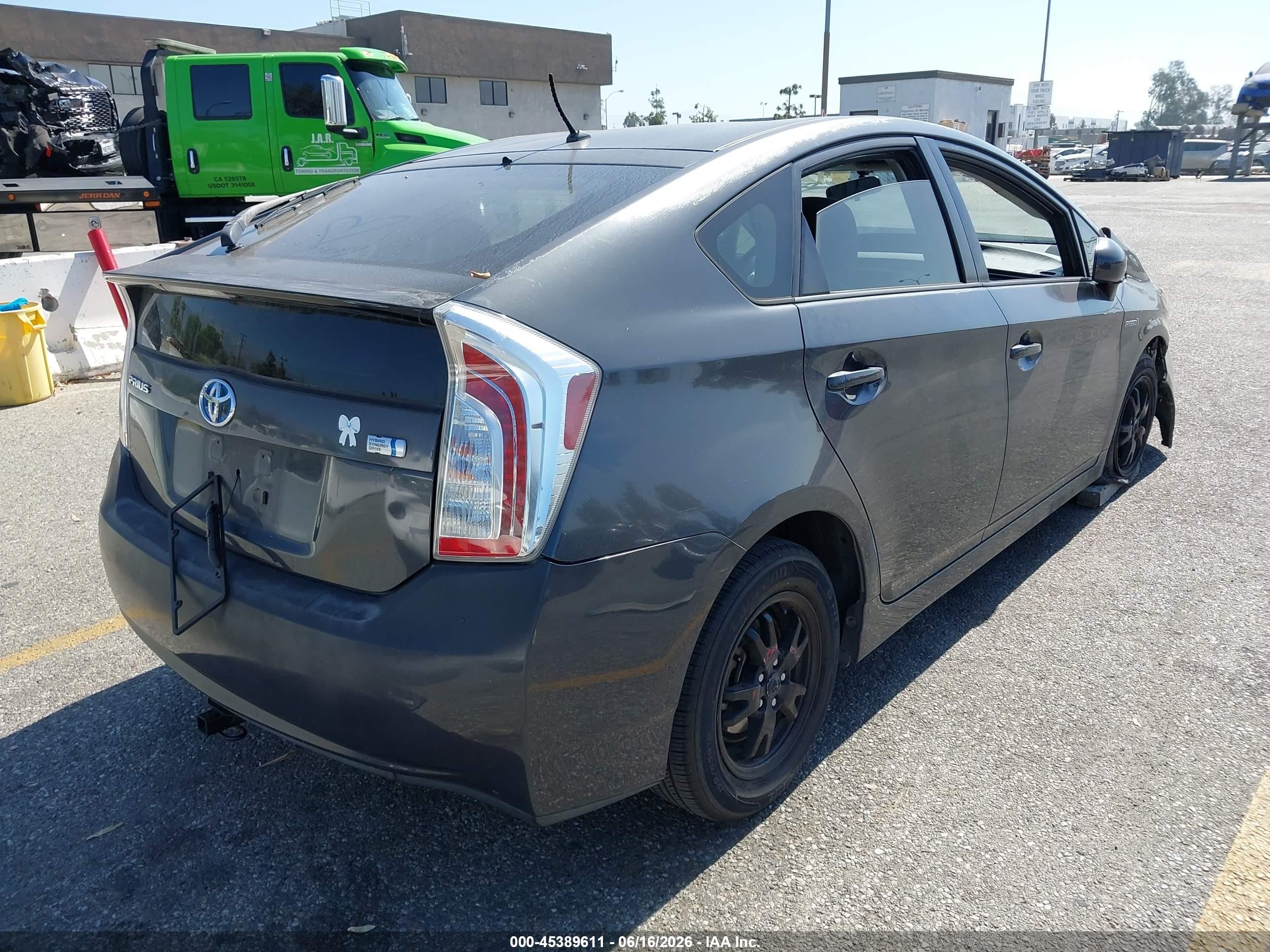 2012 Toyota Prius Two Серый vin: JTDKN3DUXC5388662