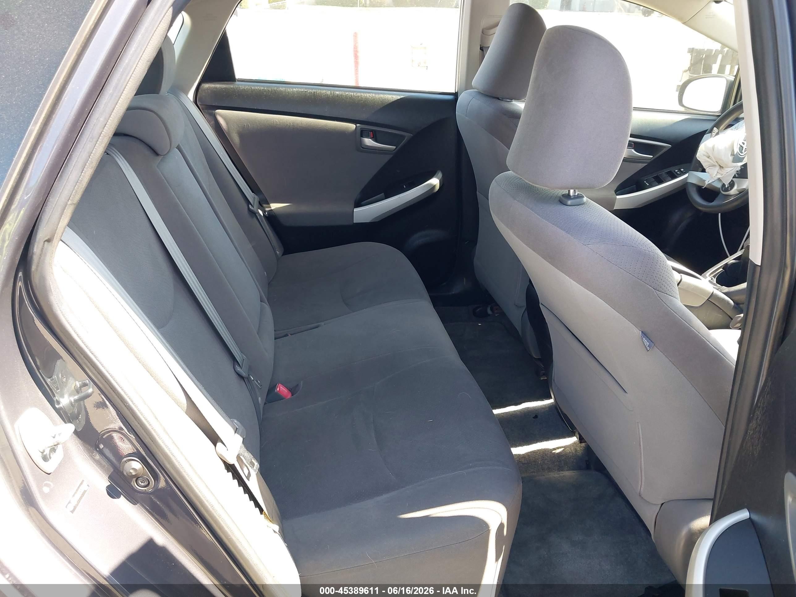 2012 Toyota Prius Two Серый vin: JTDKN3DUXC5388662
