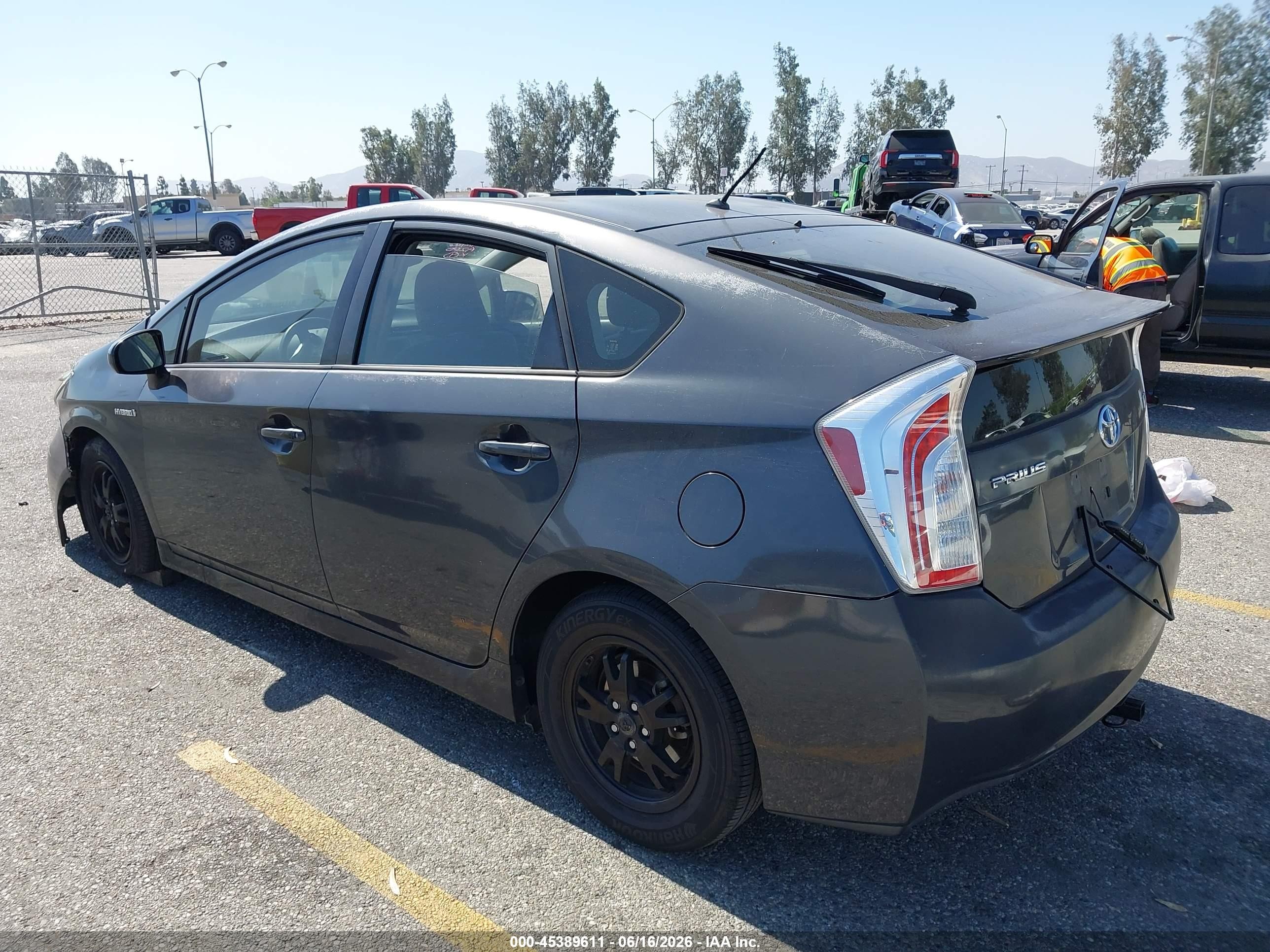 2012 Toyota Prius Two Серый vin: JTDKN3DUXC5388662