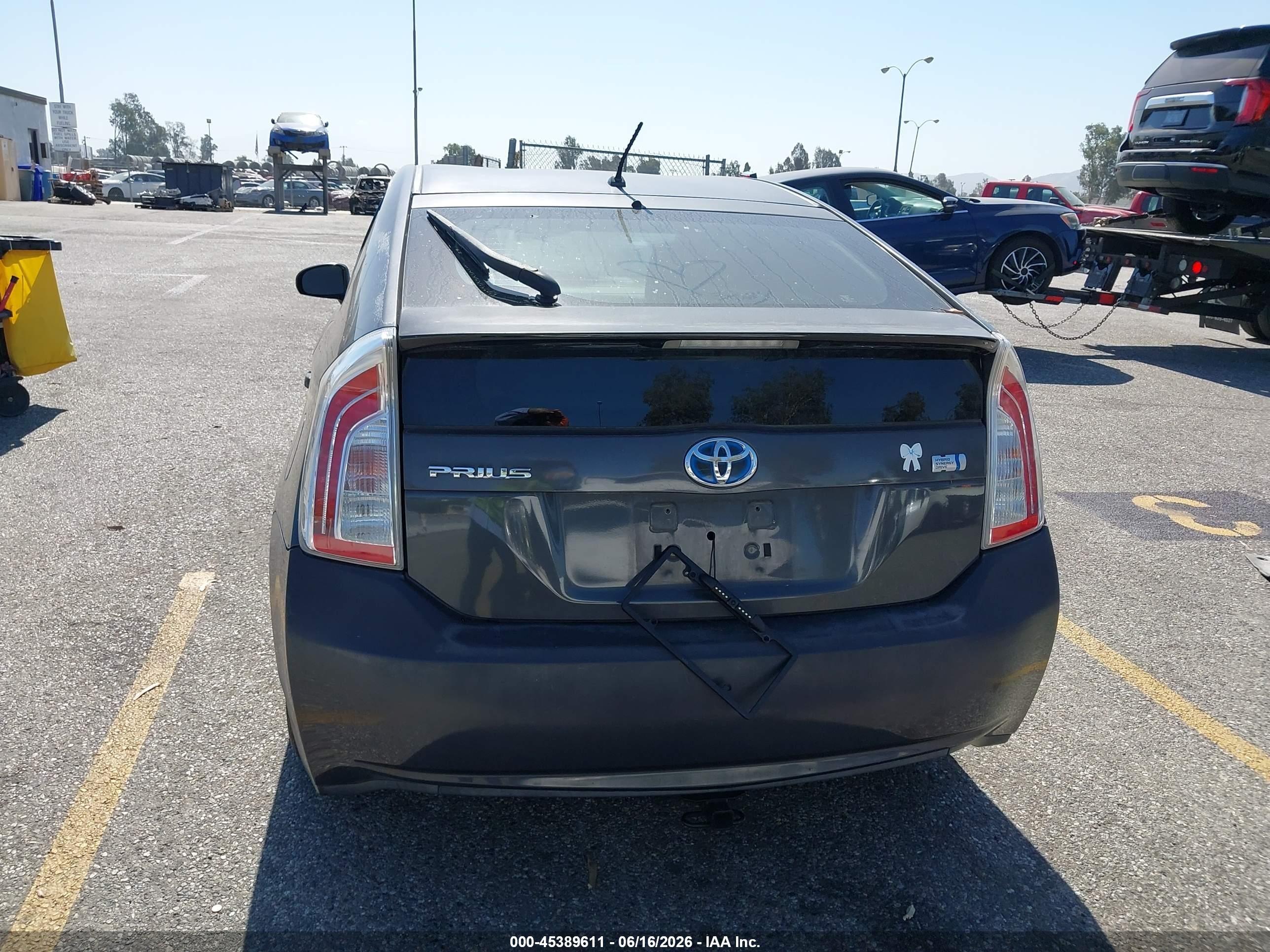 2012 Toyota Prius Two Серый vin: JTDKN3DUXC5388662