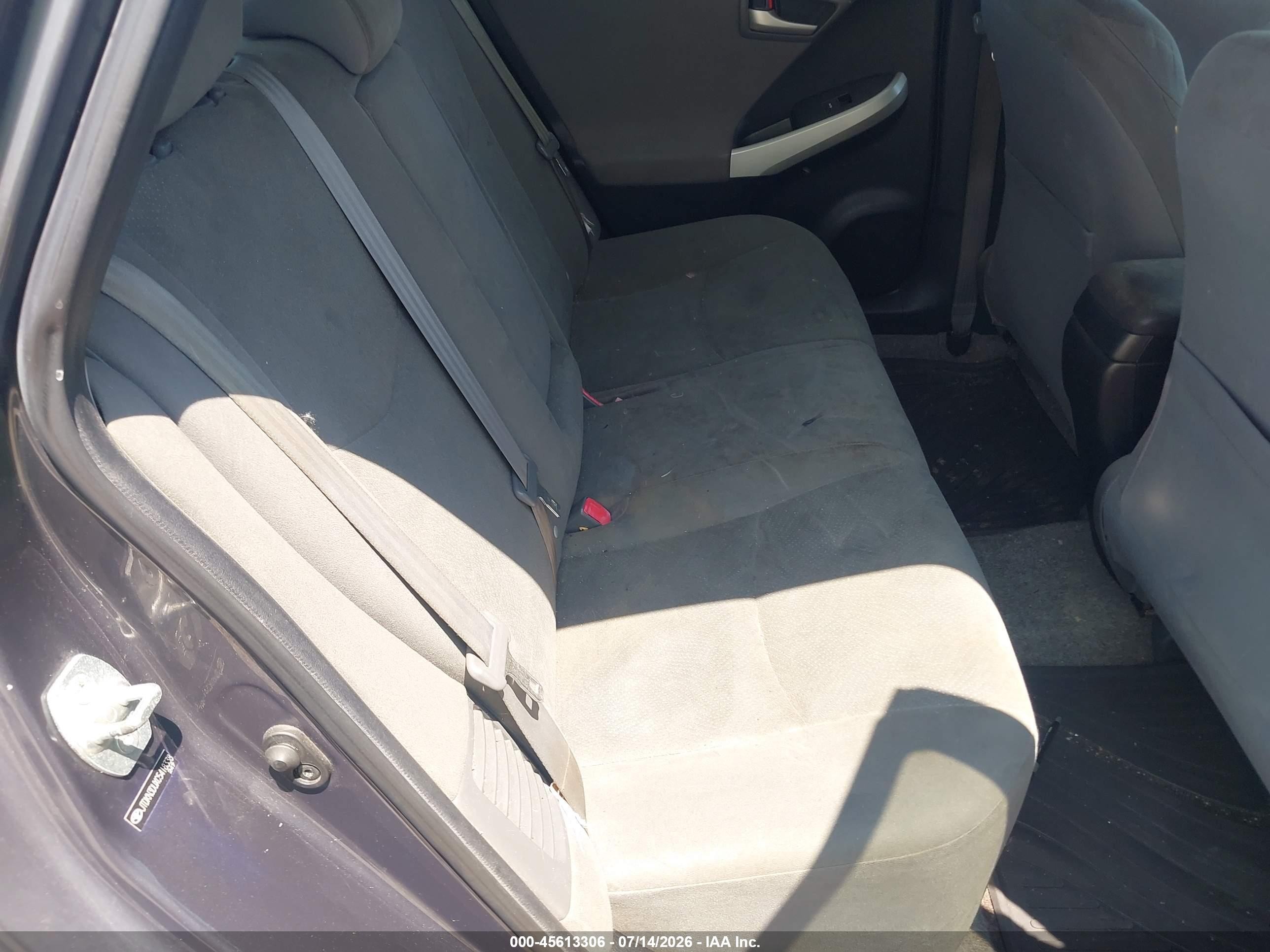 2012 Toyota Prius Two Серый vin: JTDKN3DUXC5418338