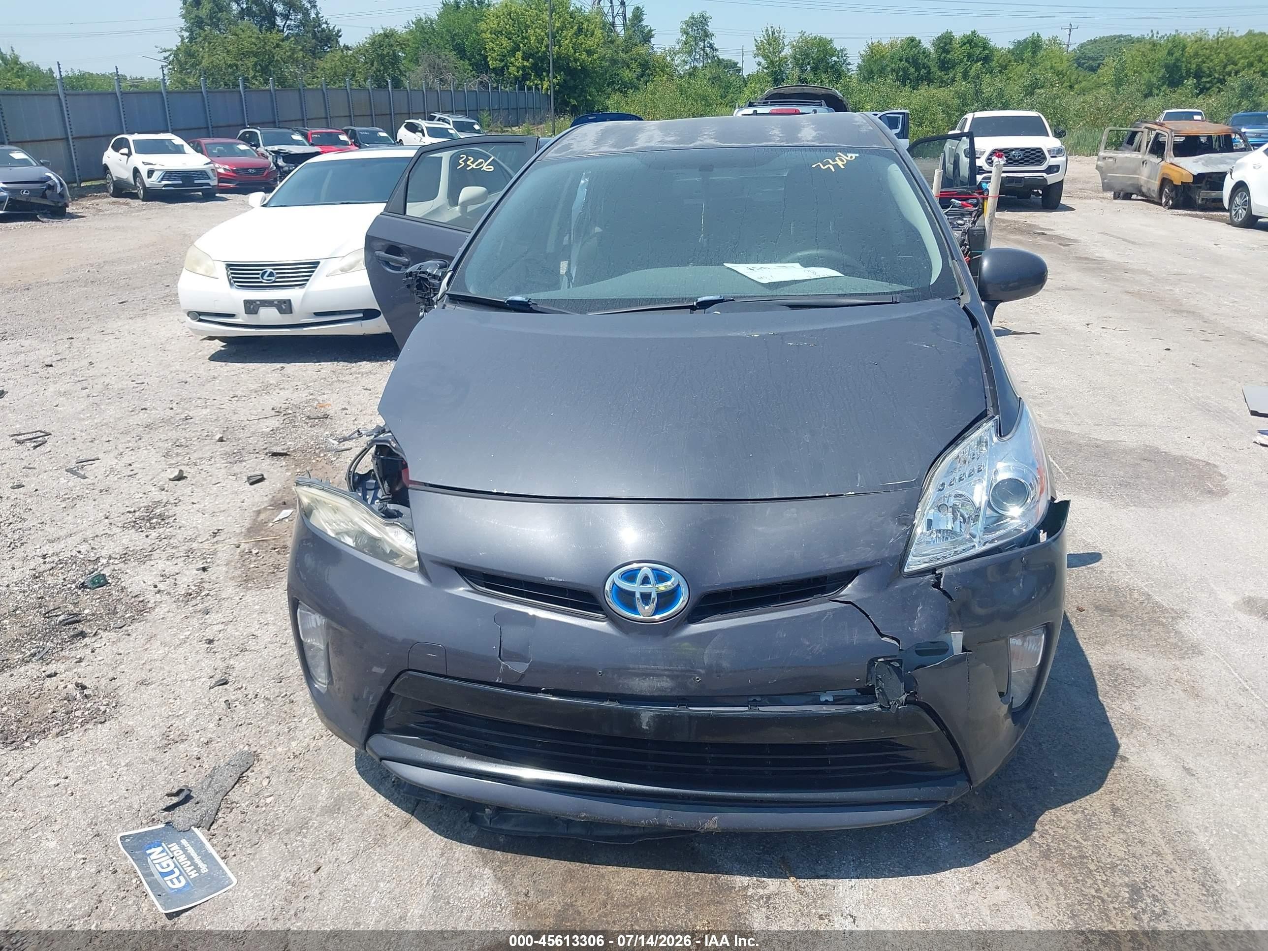 2012 Toyota Prius Two Серый vin: JTDKN3DUXC5418338