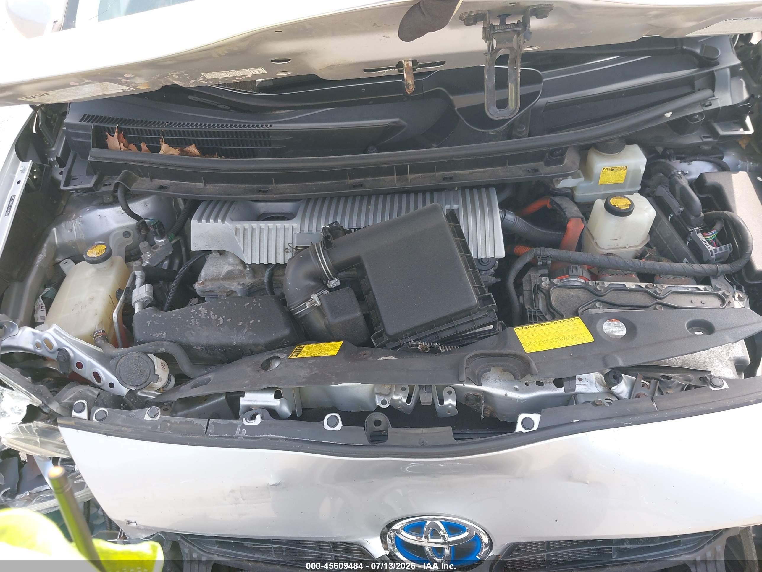 2012 Toyota Prius Four Silver vin: JTDKN3DUXC5454126