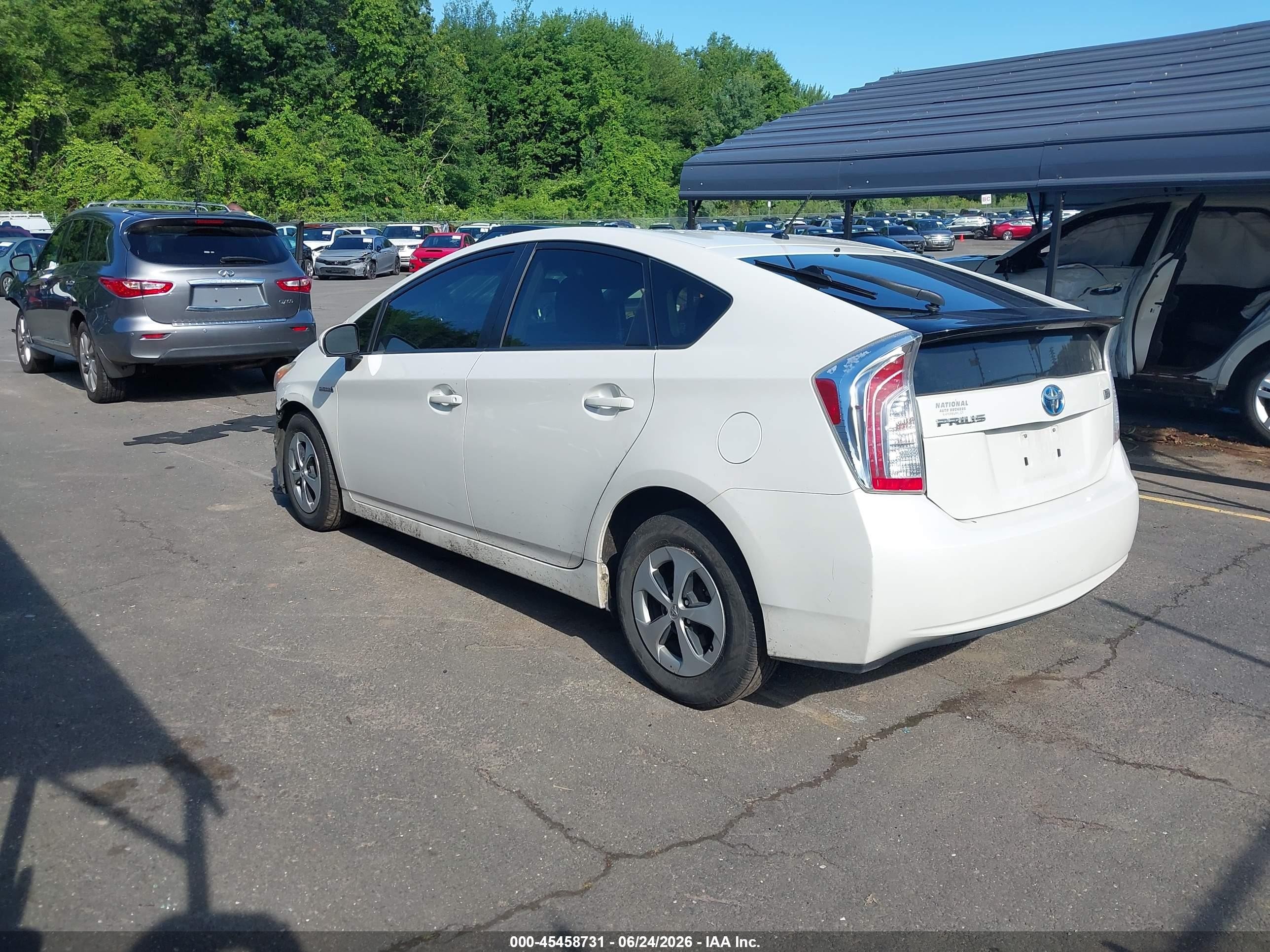 2012 Toyota Prius Two White vin: JTDKN3DUXC5465823