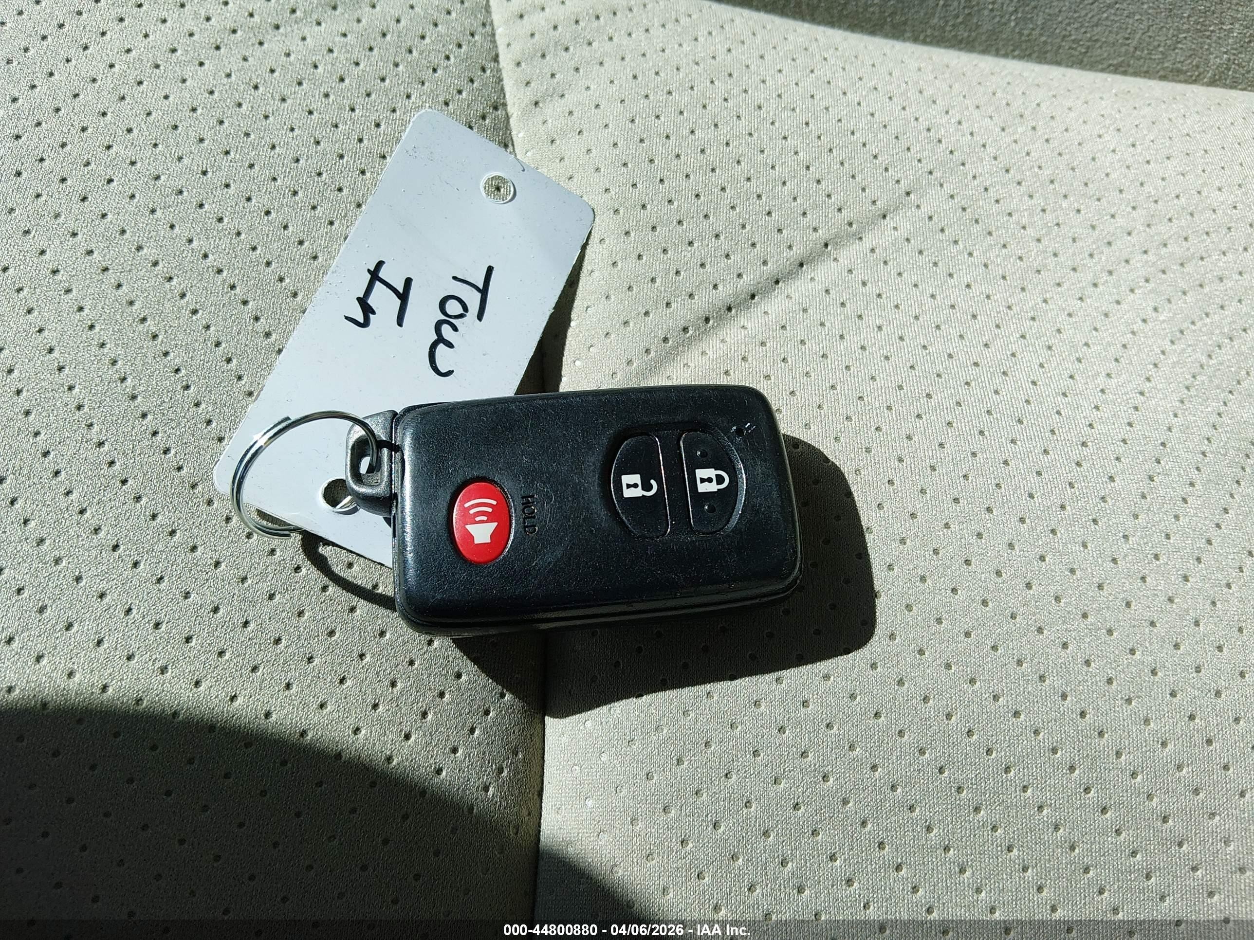 2012 Toyota Prius Two White vin: JTDKN3DUXC5509559