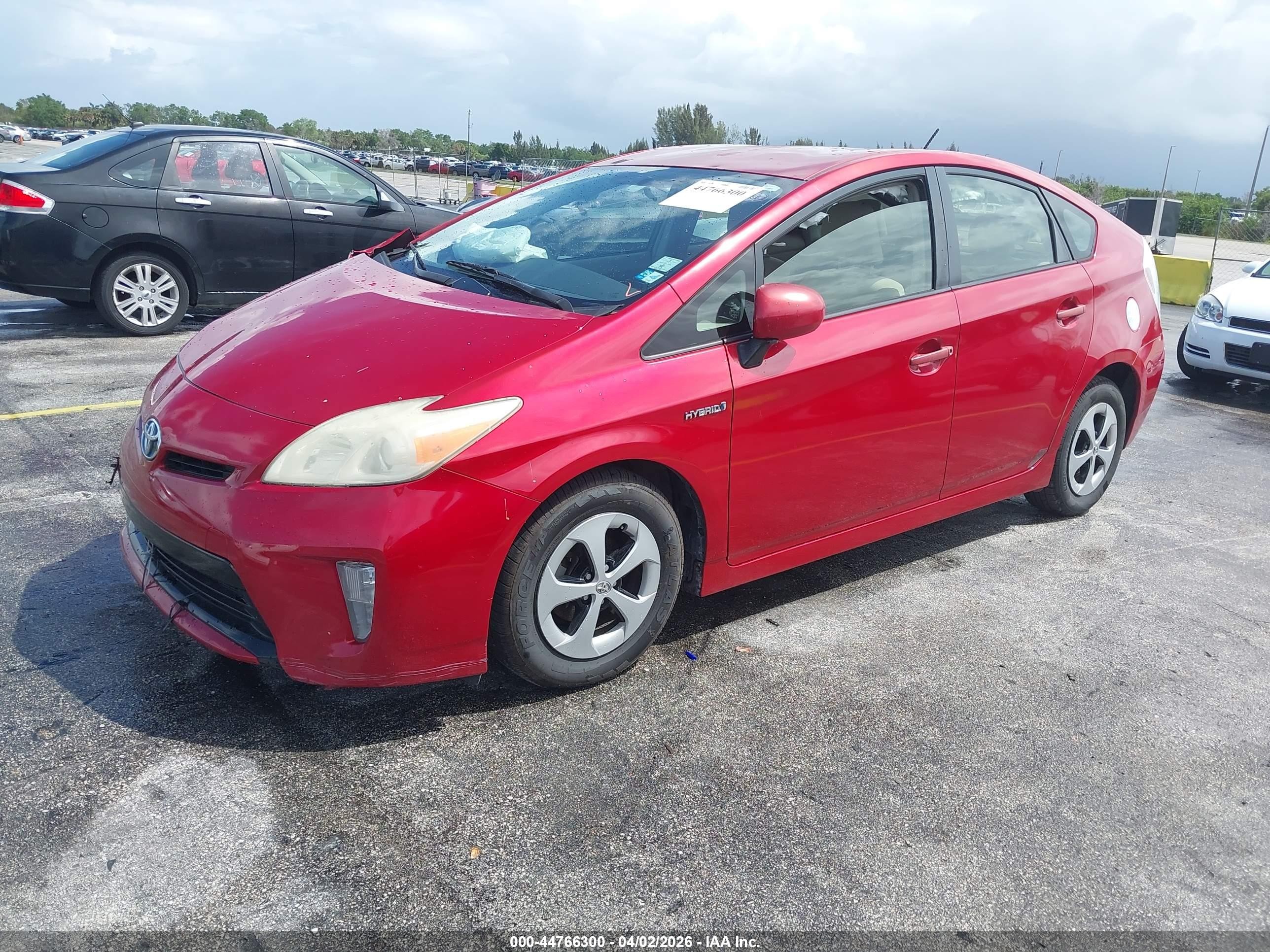 2013 Toyota Prius Two Red vin: JTDKN3DUXD0354476