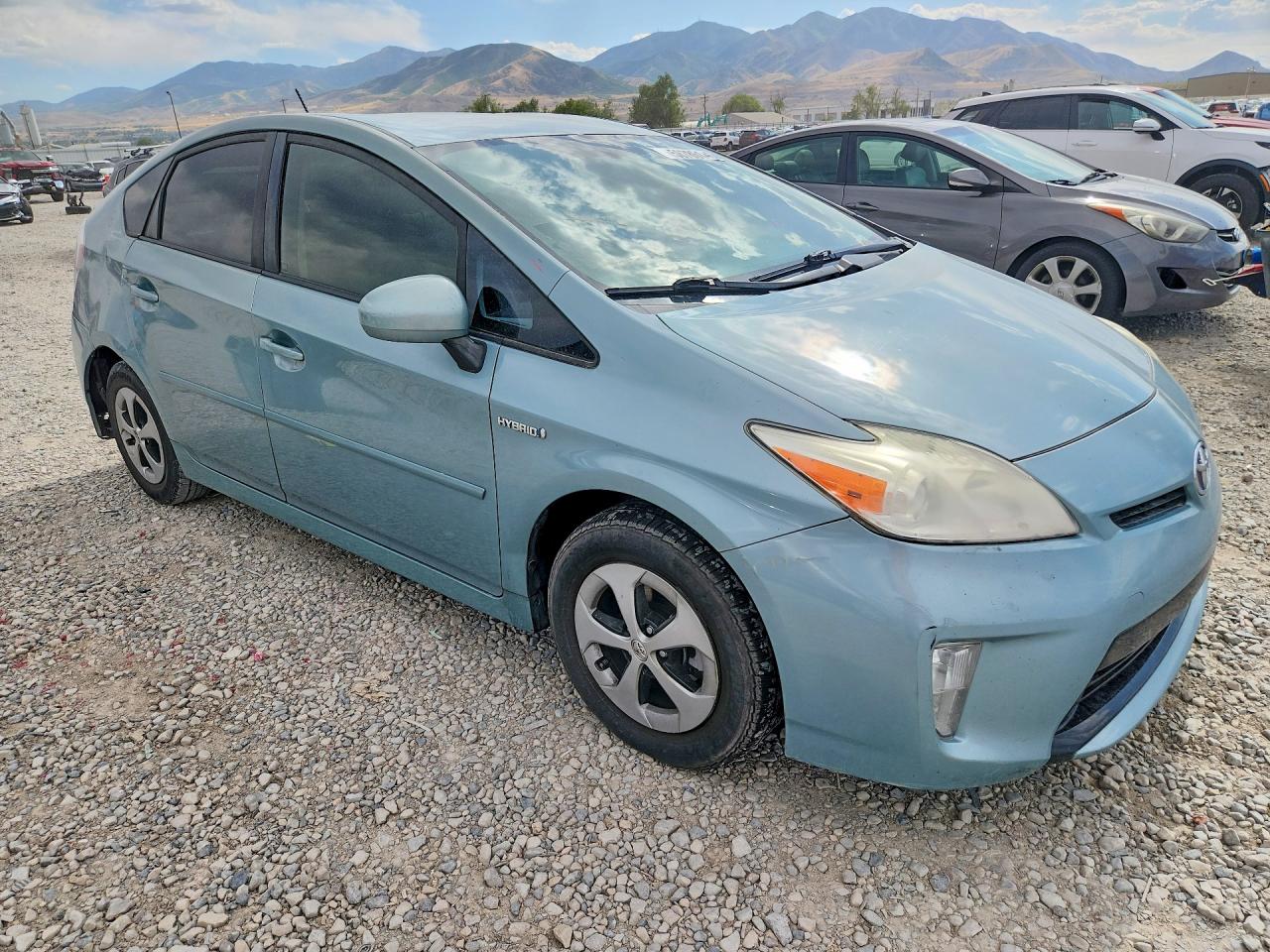 2013 Toyota Prius Three Turquoise vin: JTDKN3DUXD1619813