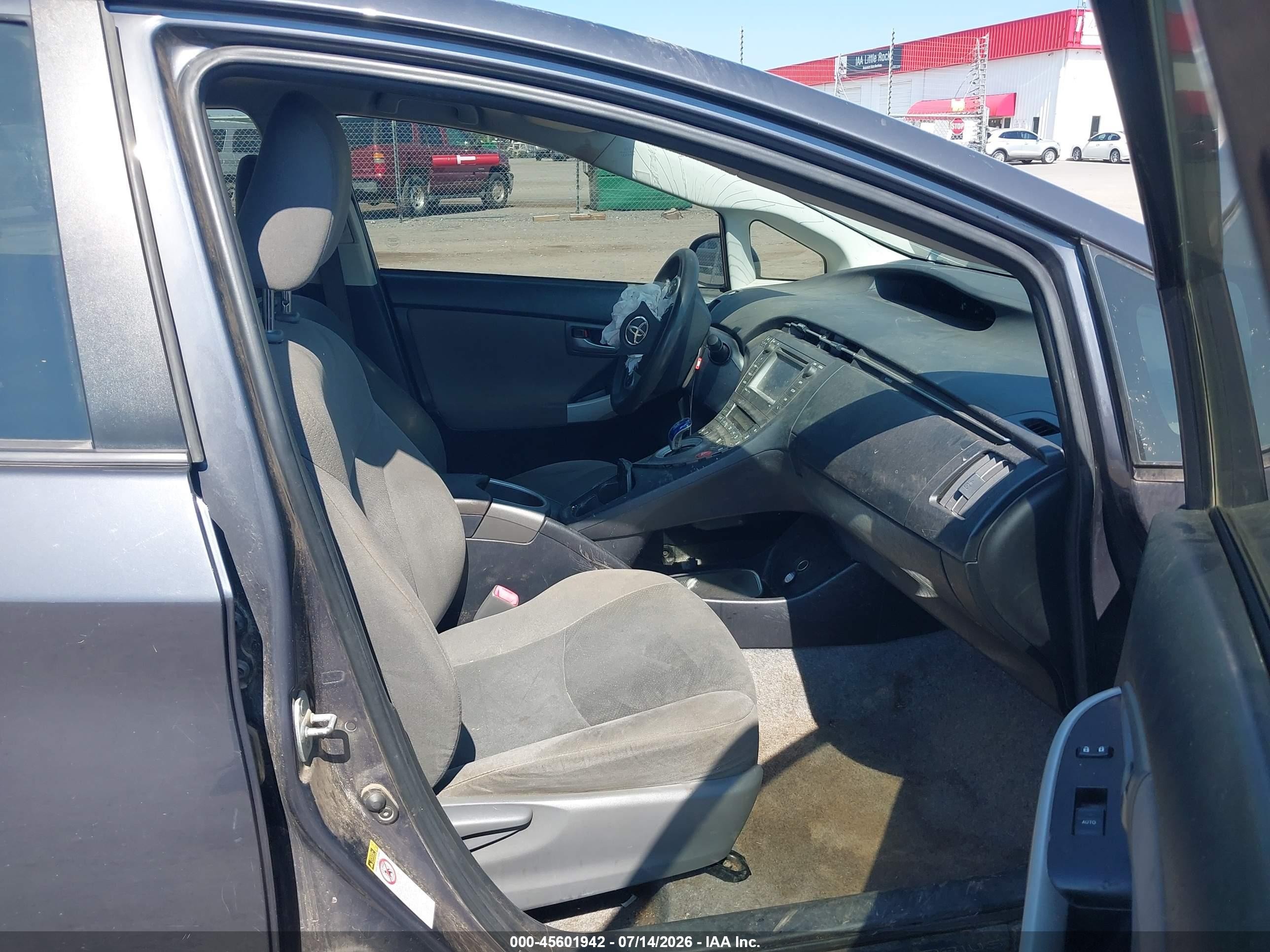 2013 Toyota Prius Three Gray vin: JTDKN3DUXD1651998