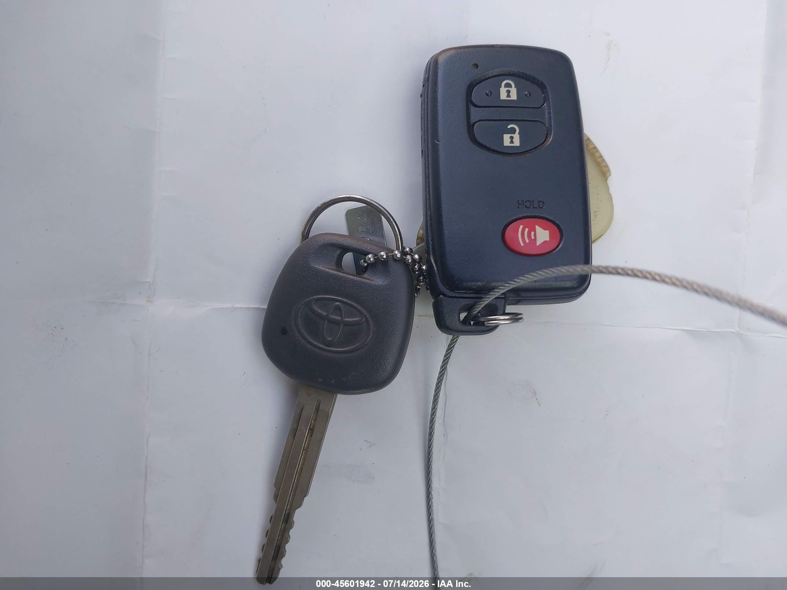 2013 Toyota Prius Three Gray vin: JTDKN3DUXD1651998