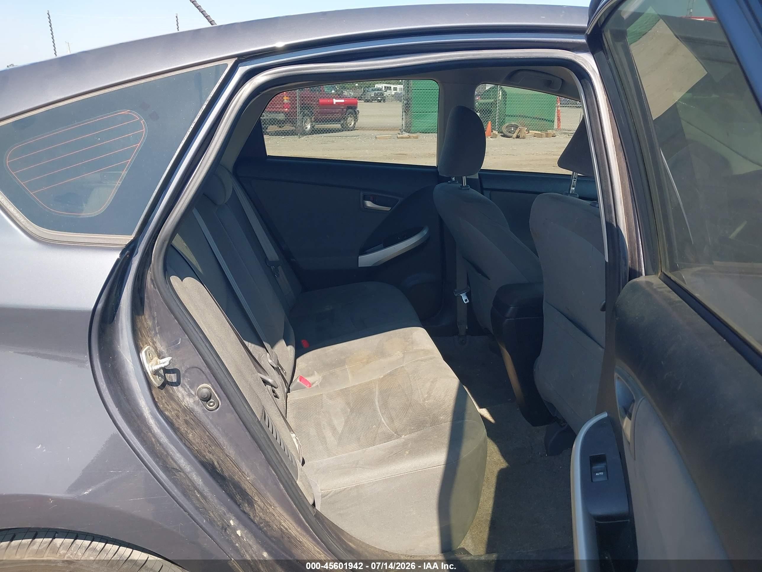 2013 Toyota Prius Three Gray vin: JTDKN3DUXD1651998