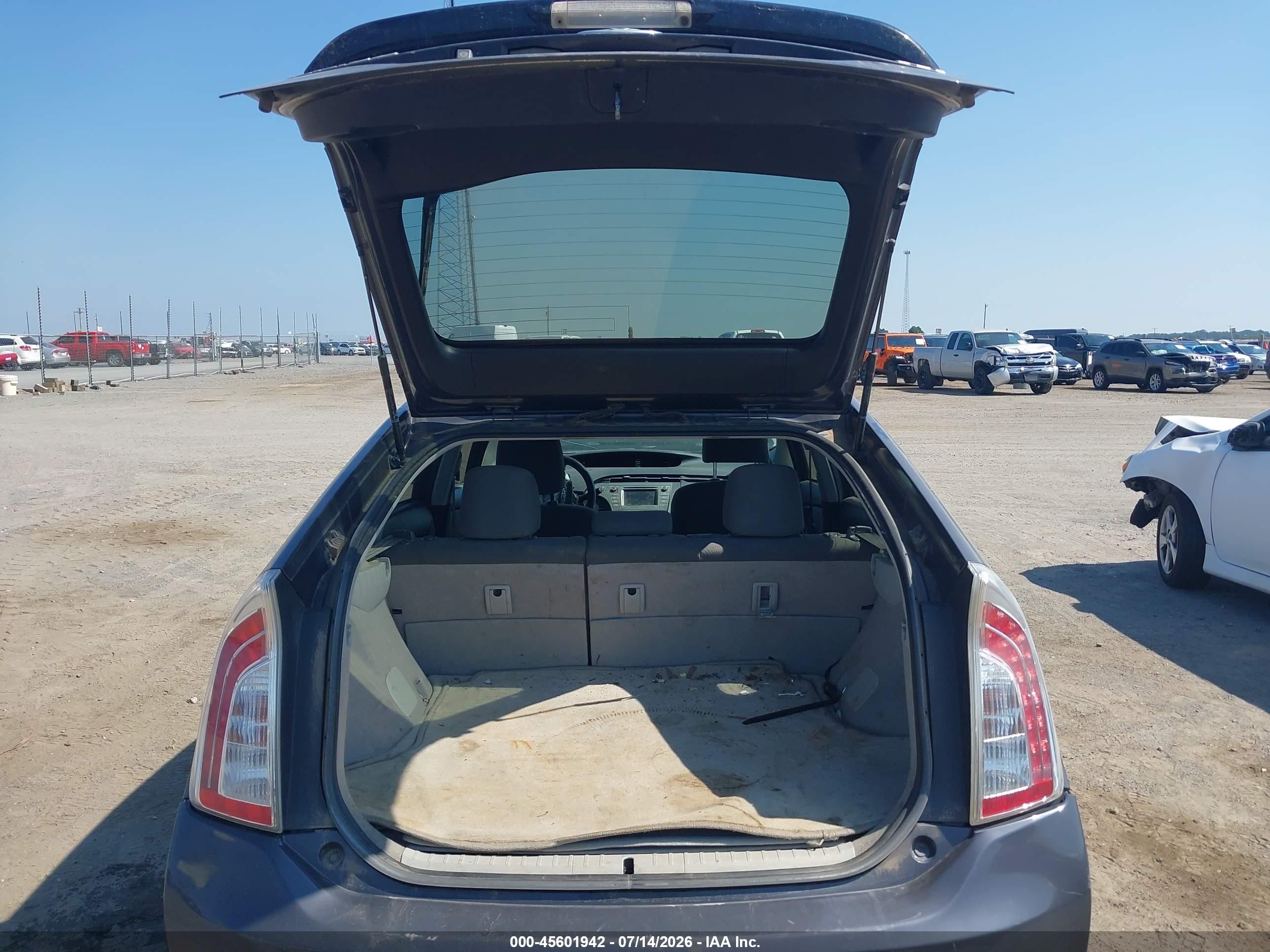 2013 Toyota Prius Three Gray vin: JTDKN3DUXD1651998