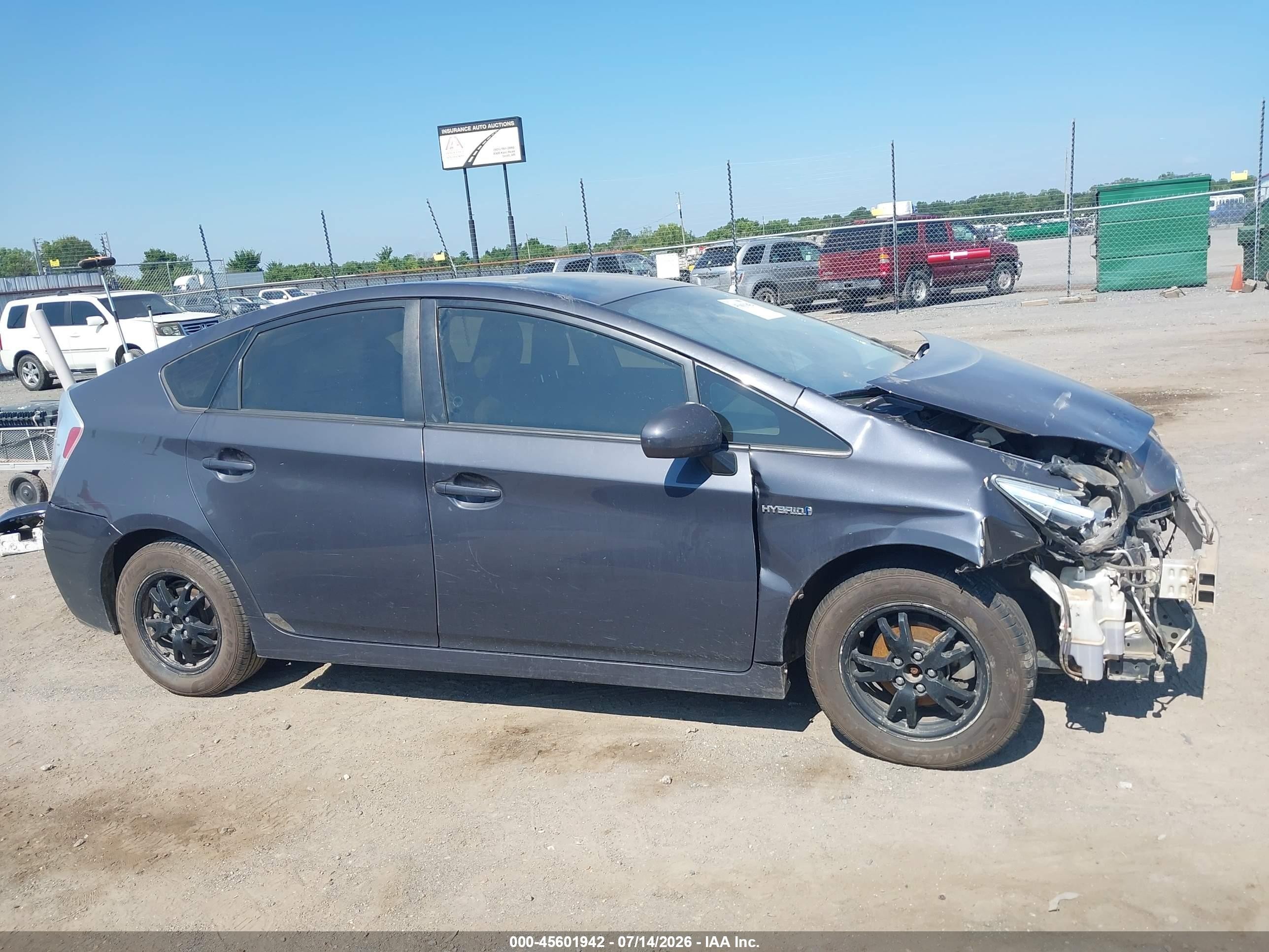 2013 Toyota Prius Three Gray vin: JTDKN3DUXD1651998