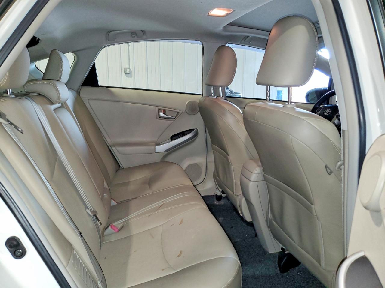2013 Toyota Prius Four White vin: JTDKN3DUXD1685567