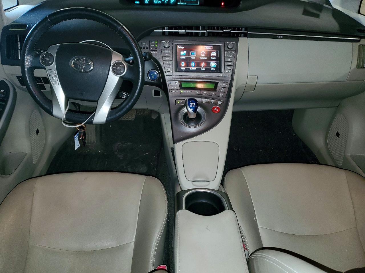 2013 Toyota Prius Four White vin: JTDKN3DUXD1685567