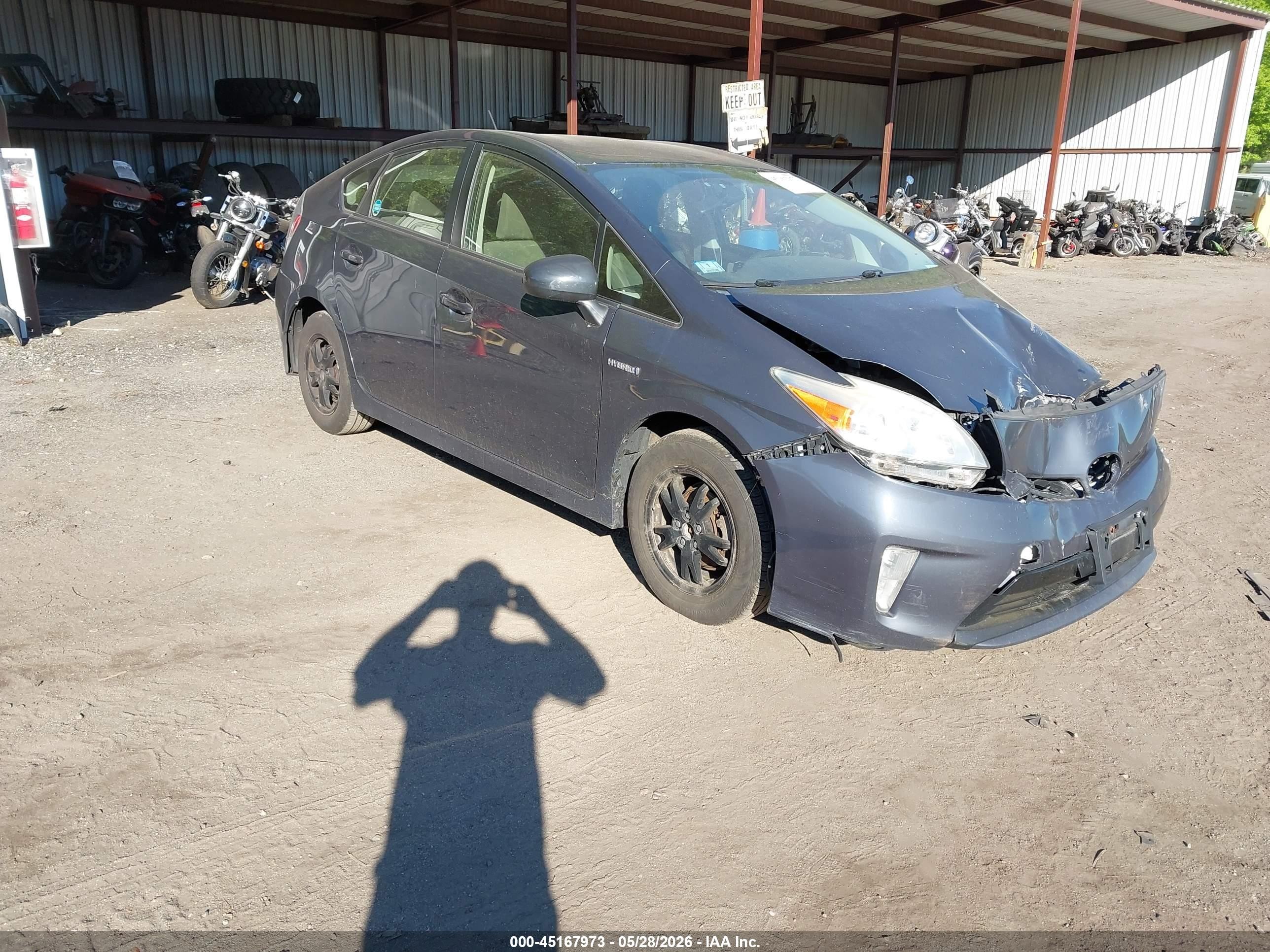2013 Toyota Prius Two Gray vin: JTDKN3DUXD1689537
