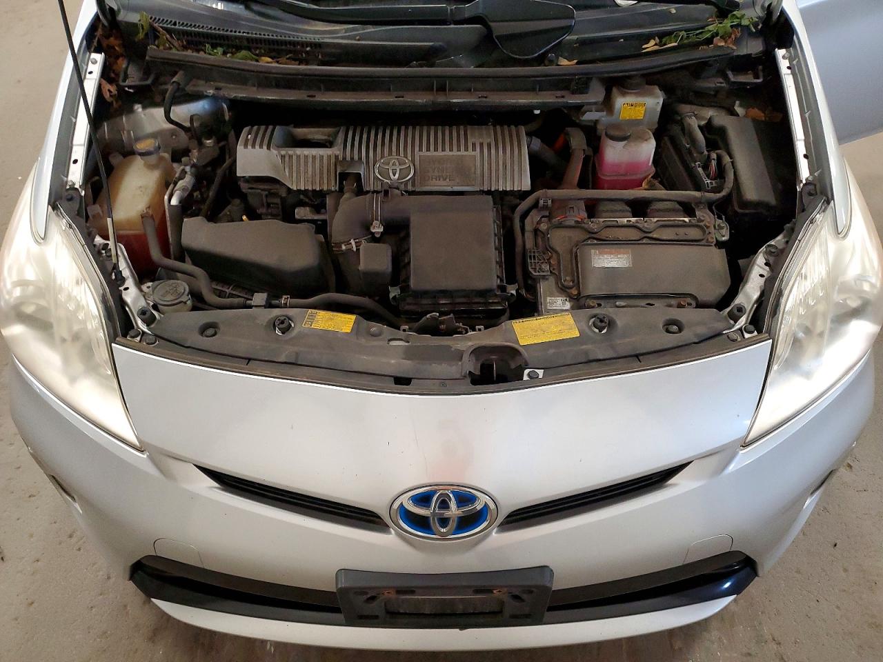 2013 Toyota Prius Two Silver vin: JTDKN3DUXD1704604