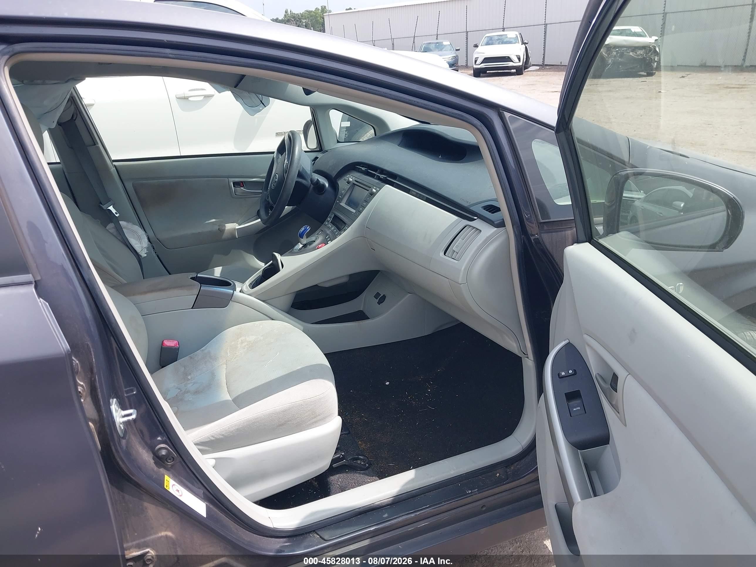2013 Toyota Prius Two Gray vin: JTDKN3DUXD1707986