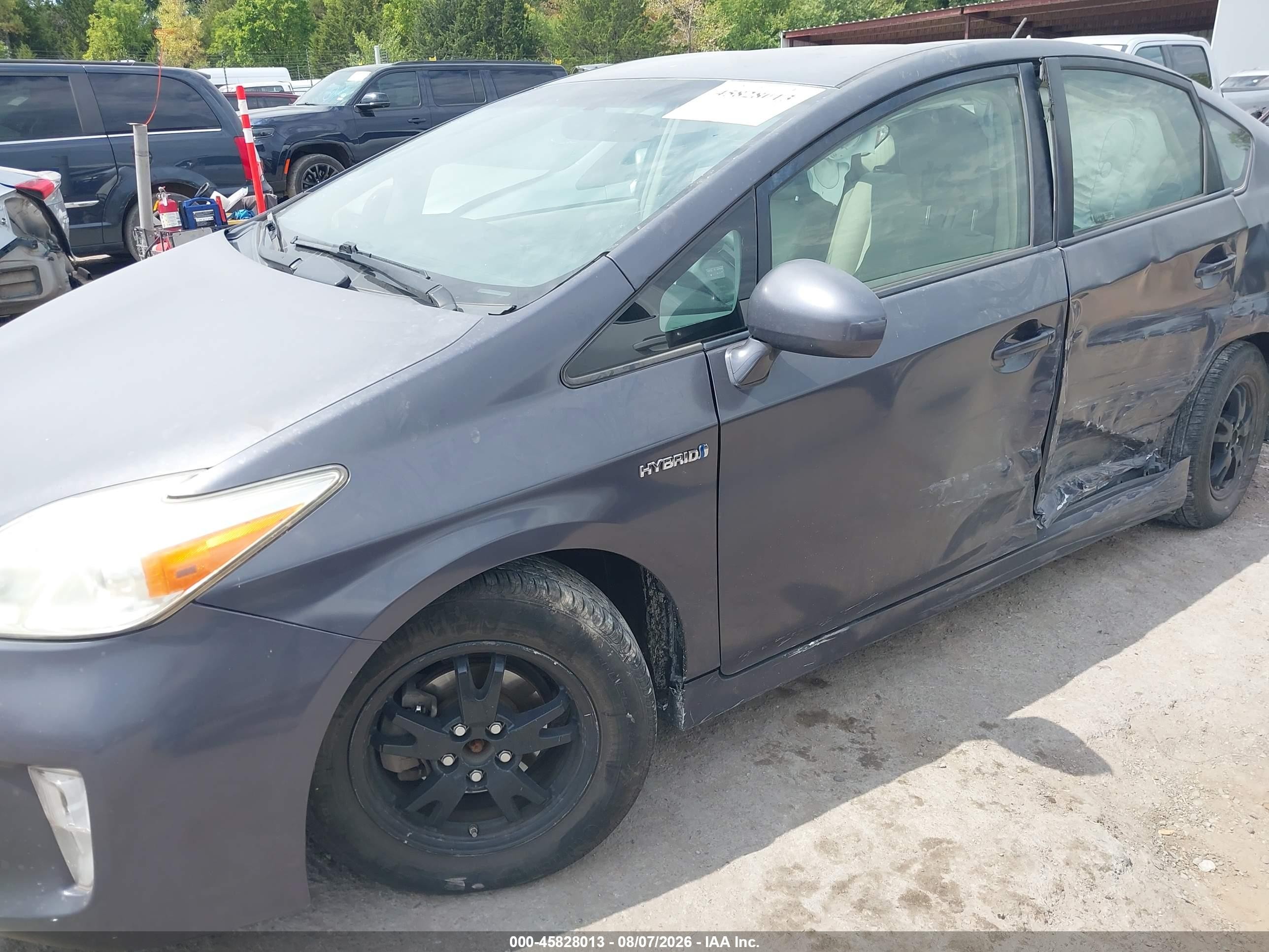 2013 Toyota Prius Two Gray vin: JTDKN3DUXD1707986