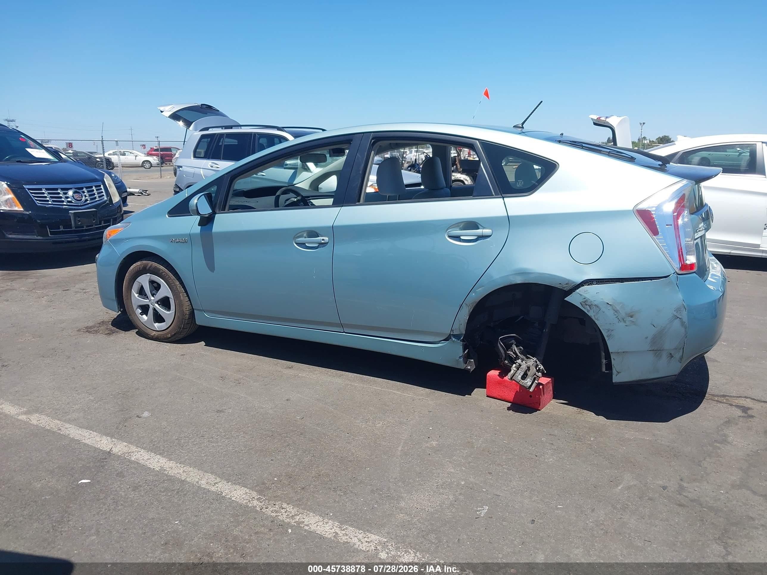 2013 Toyota Prius Two Blue vin: JTDKN3DUXD1724495