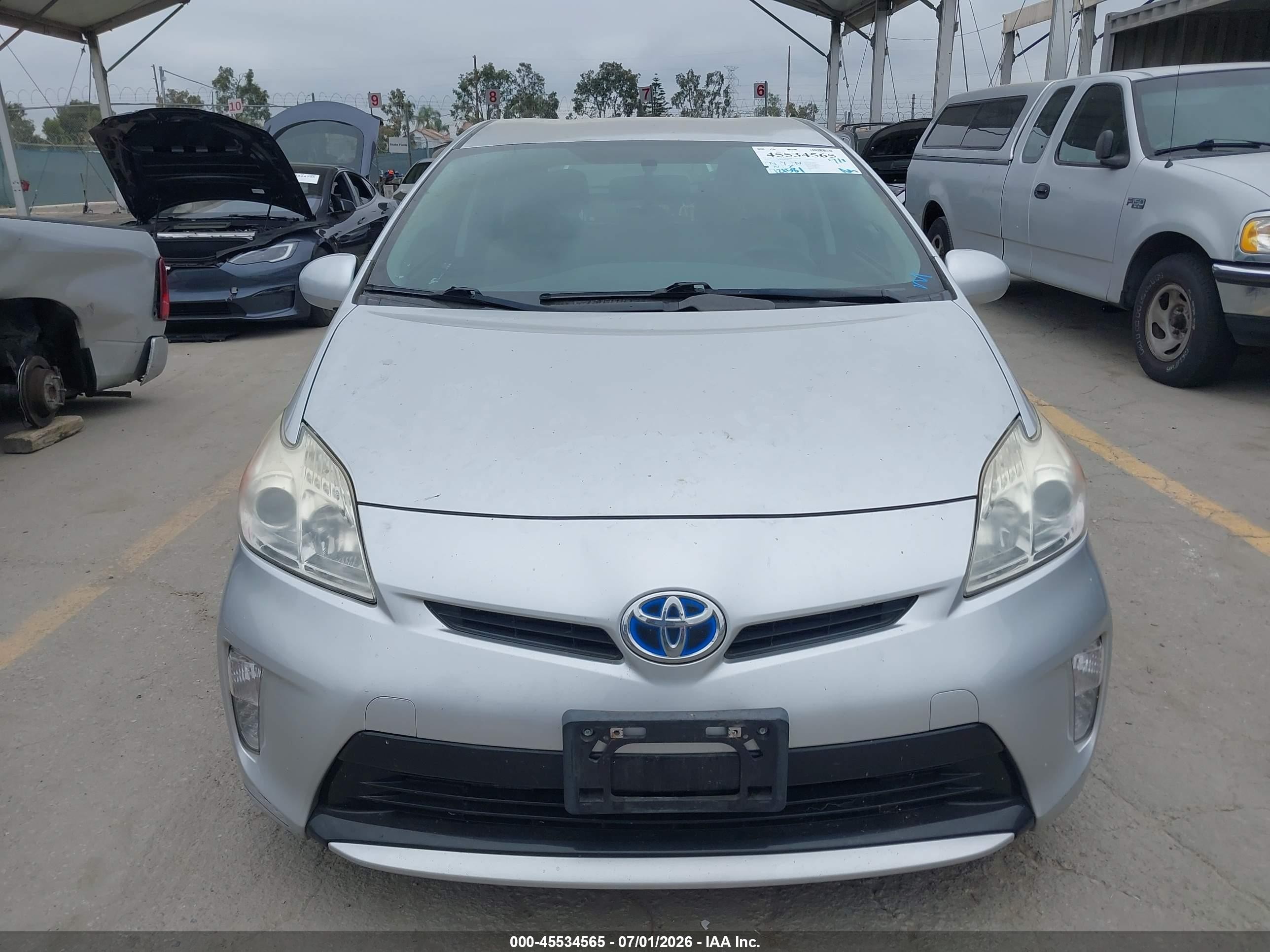 2013 Toyota Prius Three Silver vin: JTDKN3DUXD5539016