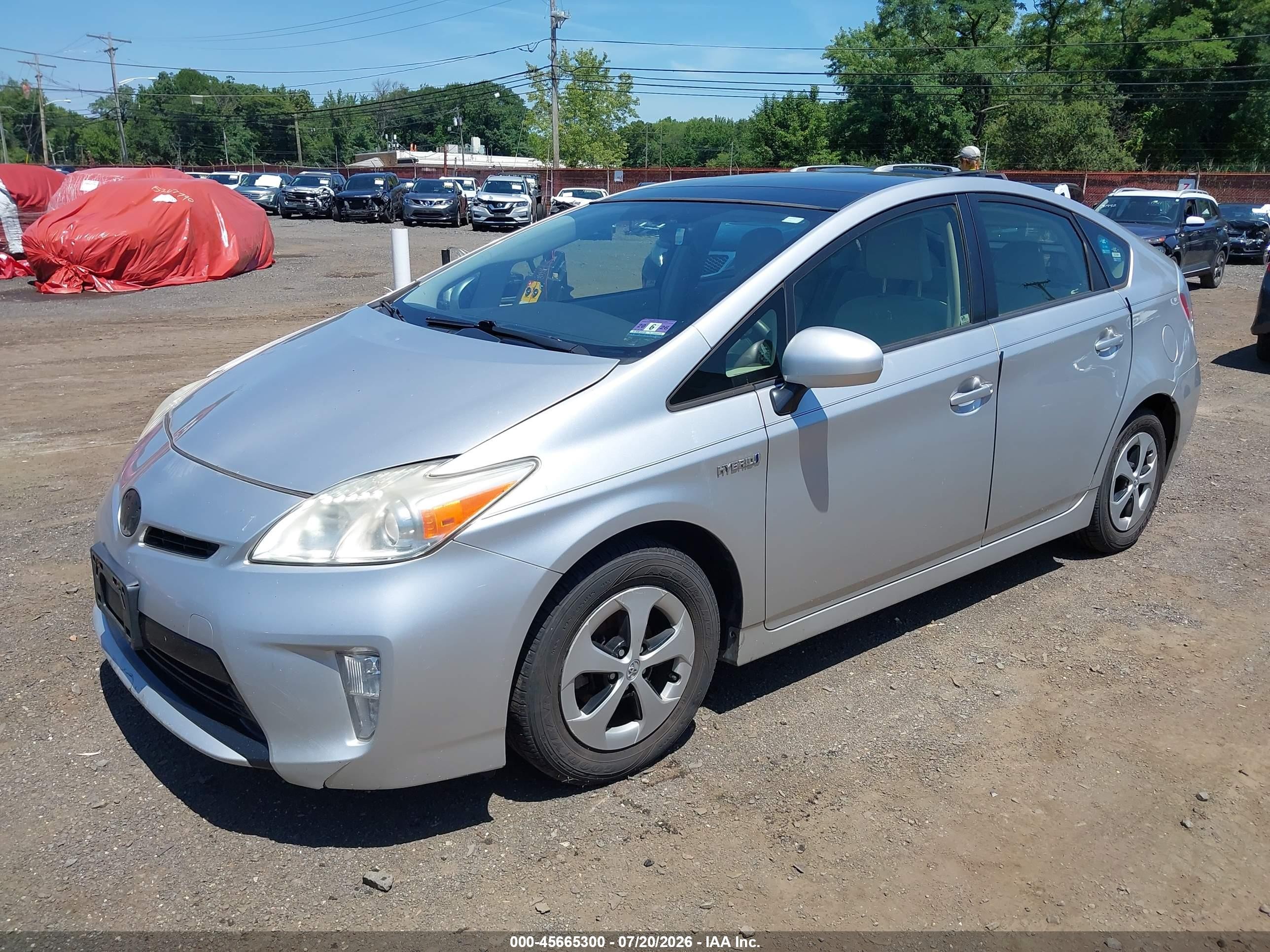 2013 Toyota Prius Three Silver vin: JTDKN3DUXD5541395