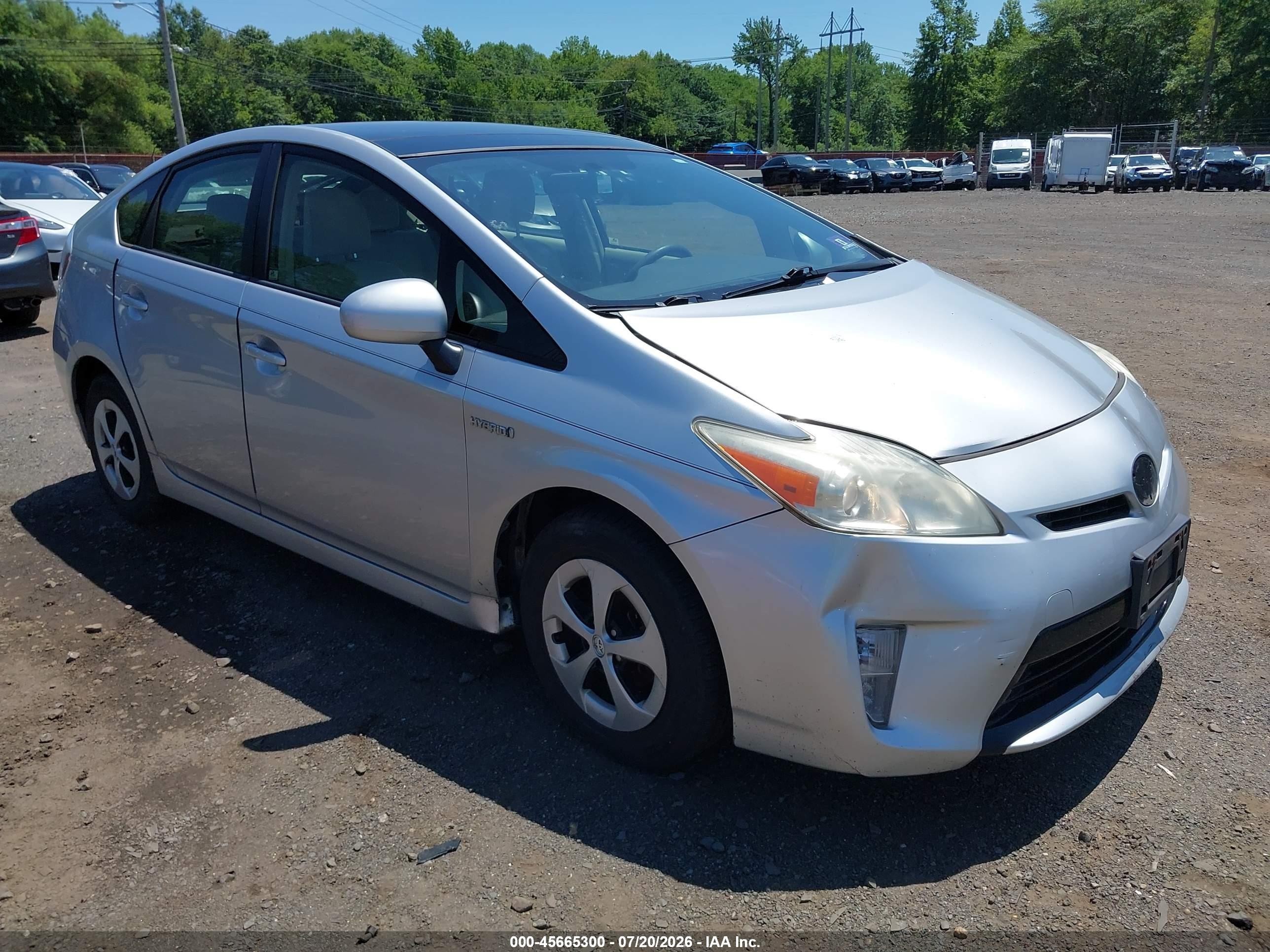 2013 Toyota Prius Three Silver vin: JTDKN3DUXD5541395