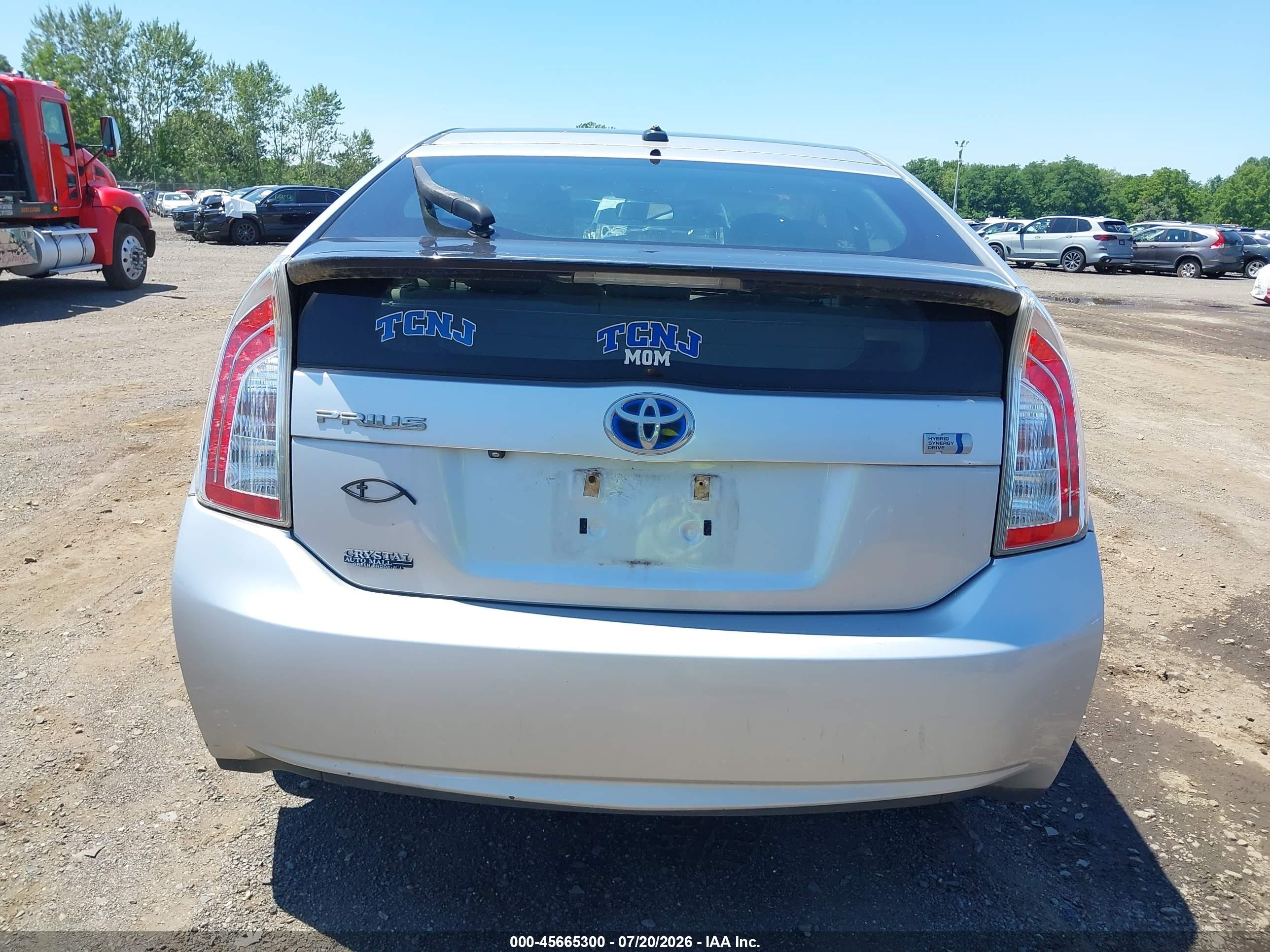 2013 Toyota Prius Three Silver vin: JTDKN3DUXD5541395