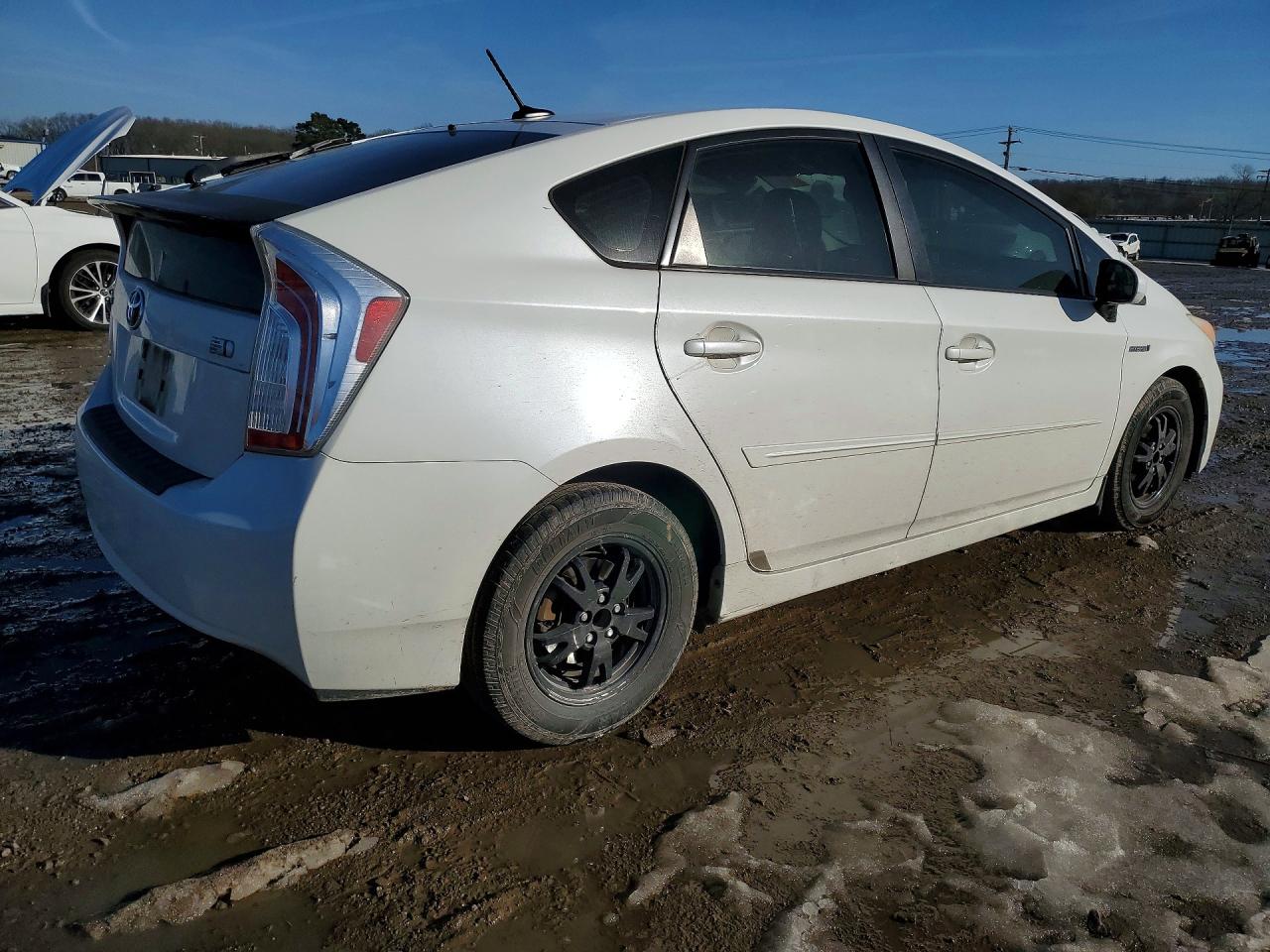 2013 Toyota Prius White vin: JTDKN3DUXD5550484