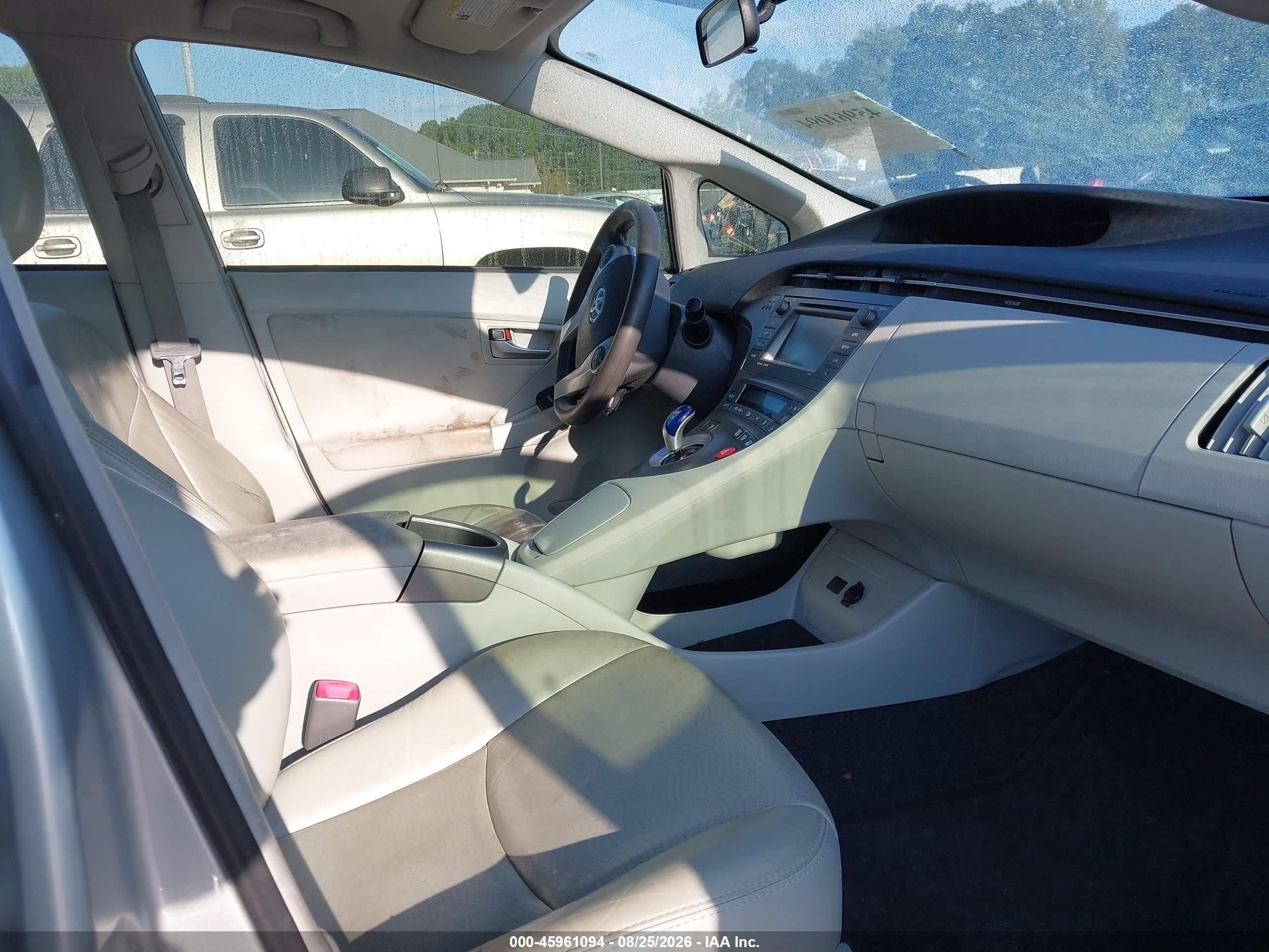 2013 Toyota Prius Three Silver vin: JTDKN3DUXD5551036