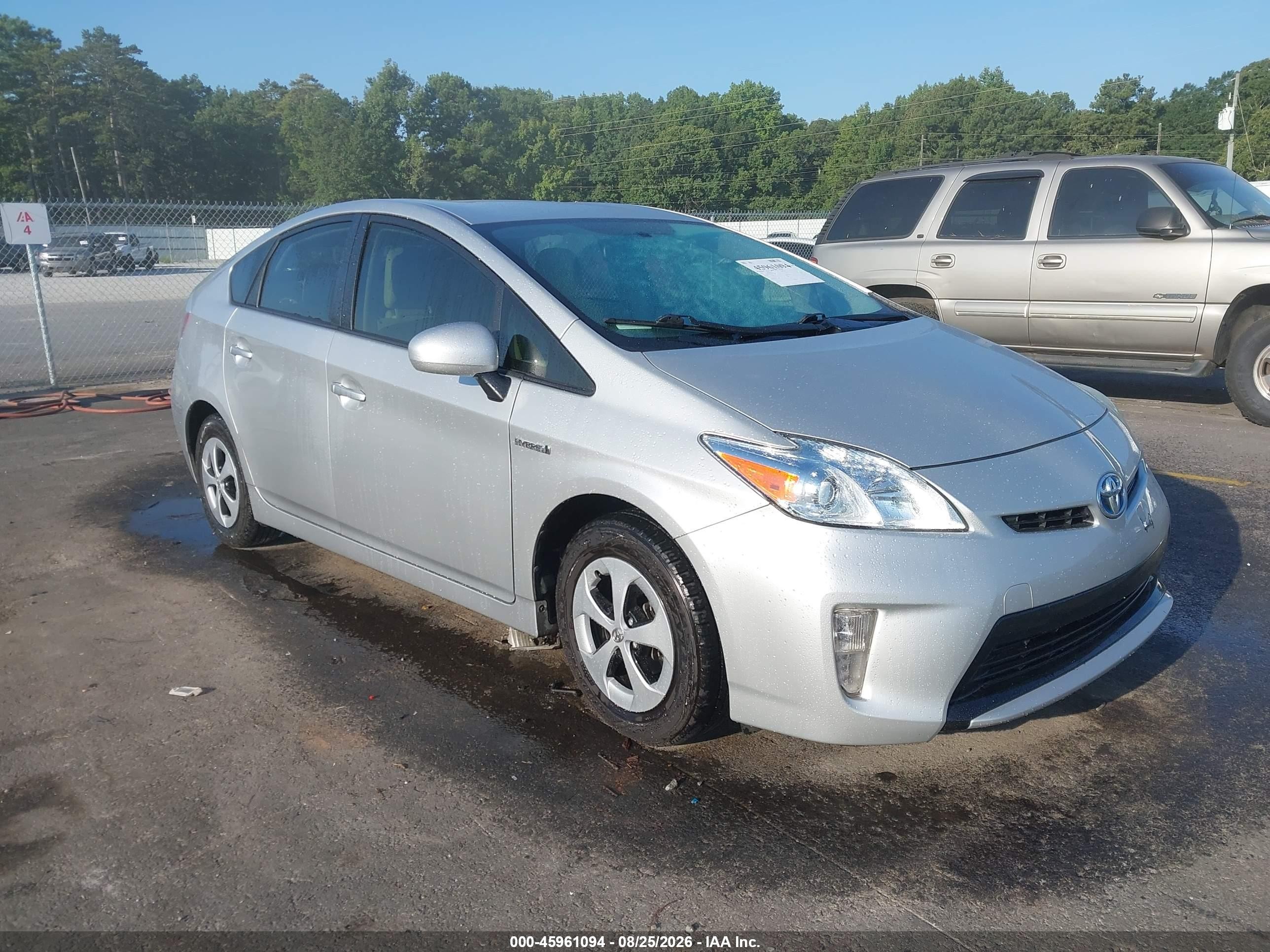 2013 Toyota Prius Three Silver vin: JTDKN3DUXD5551036