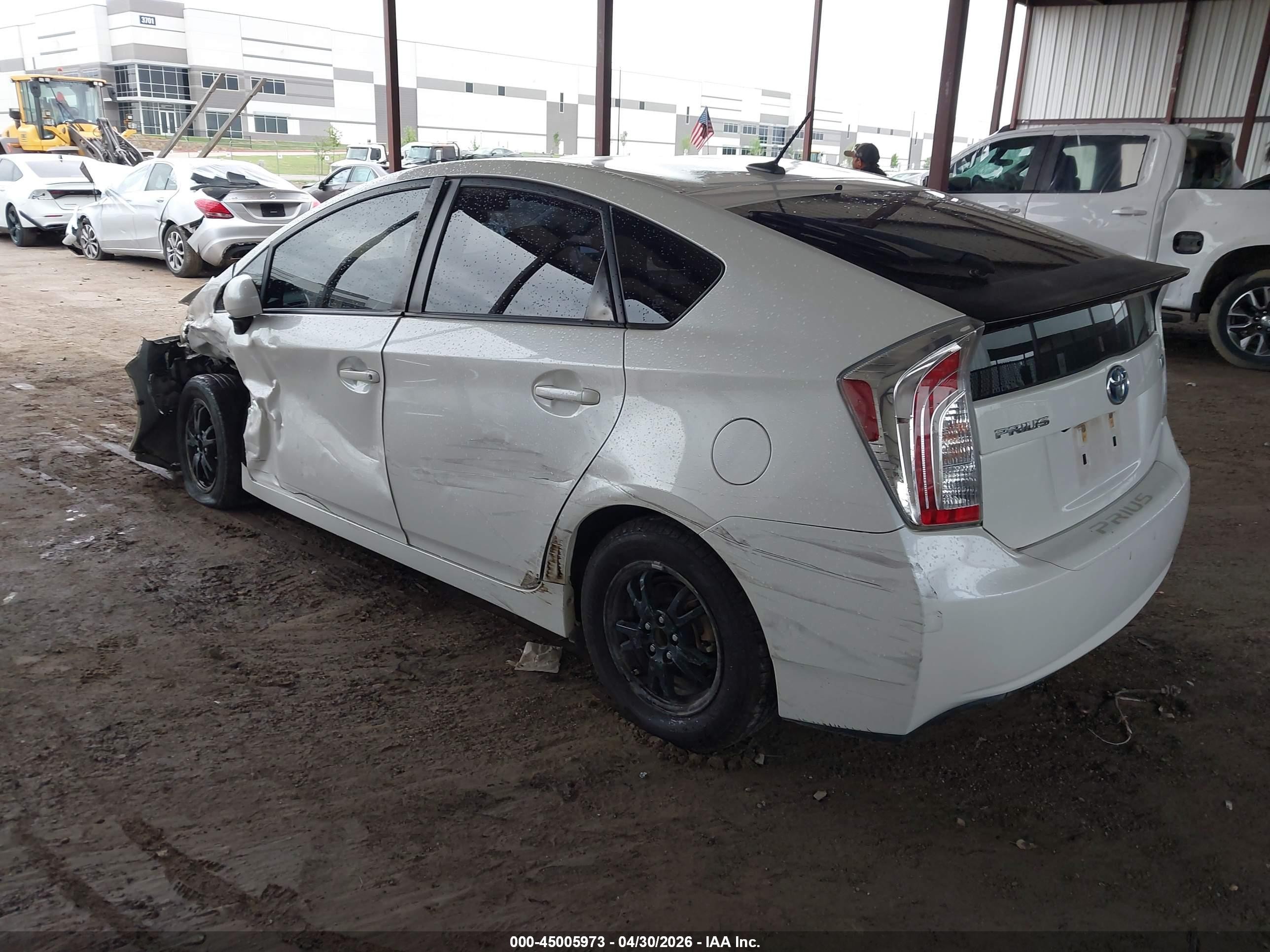 2013 Toyota Prius Five/four/three/three Se/two White vin: JTDKN3DUXD5553773