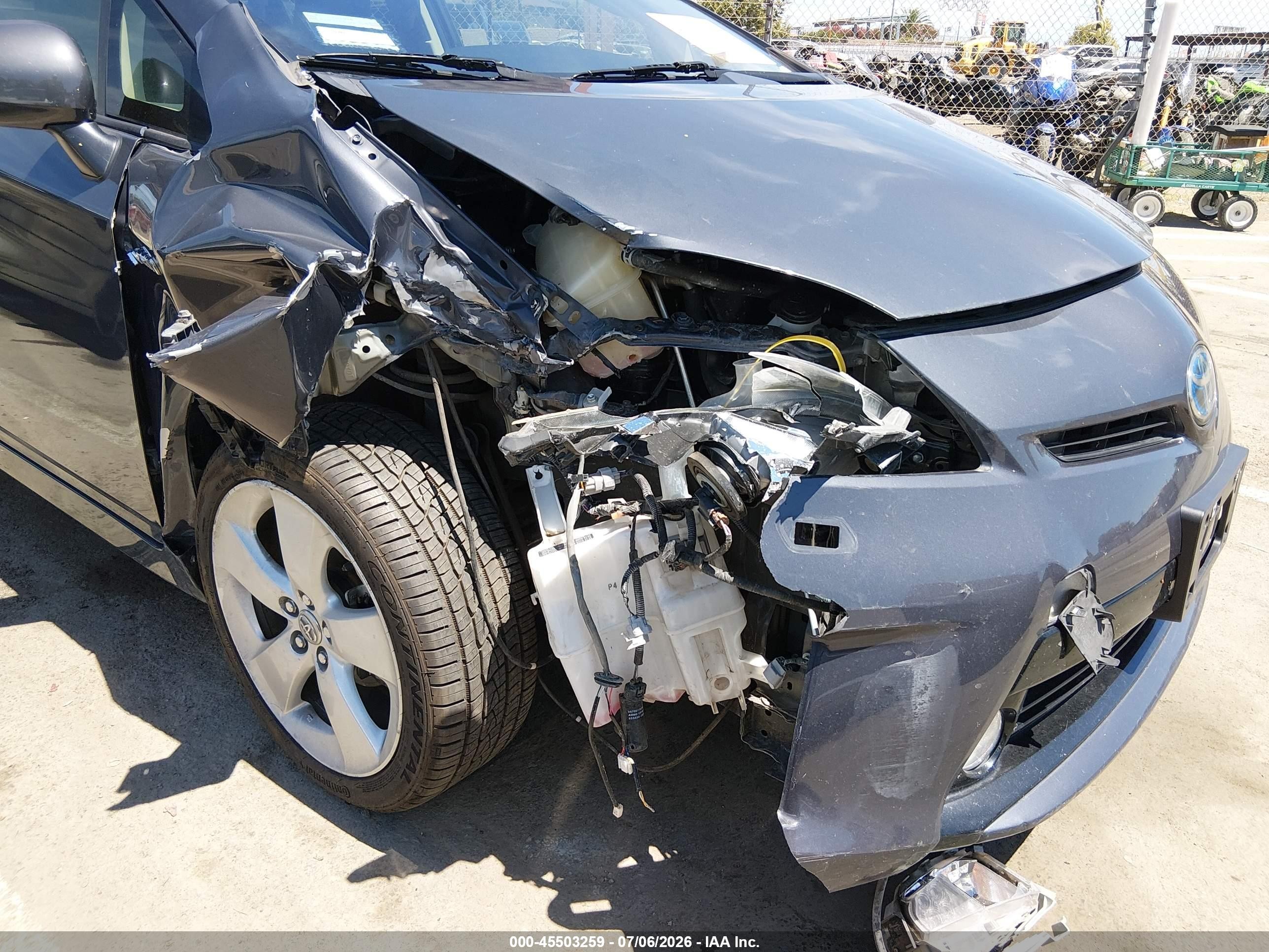2013 Toyota Prius Five Gray vin: JTDKN3DUXD5556169