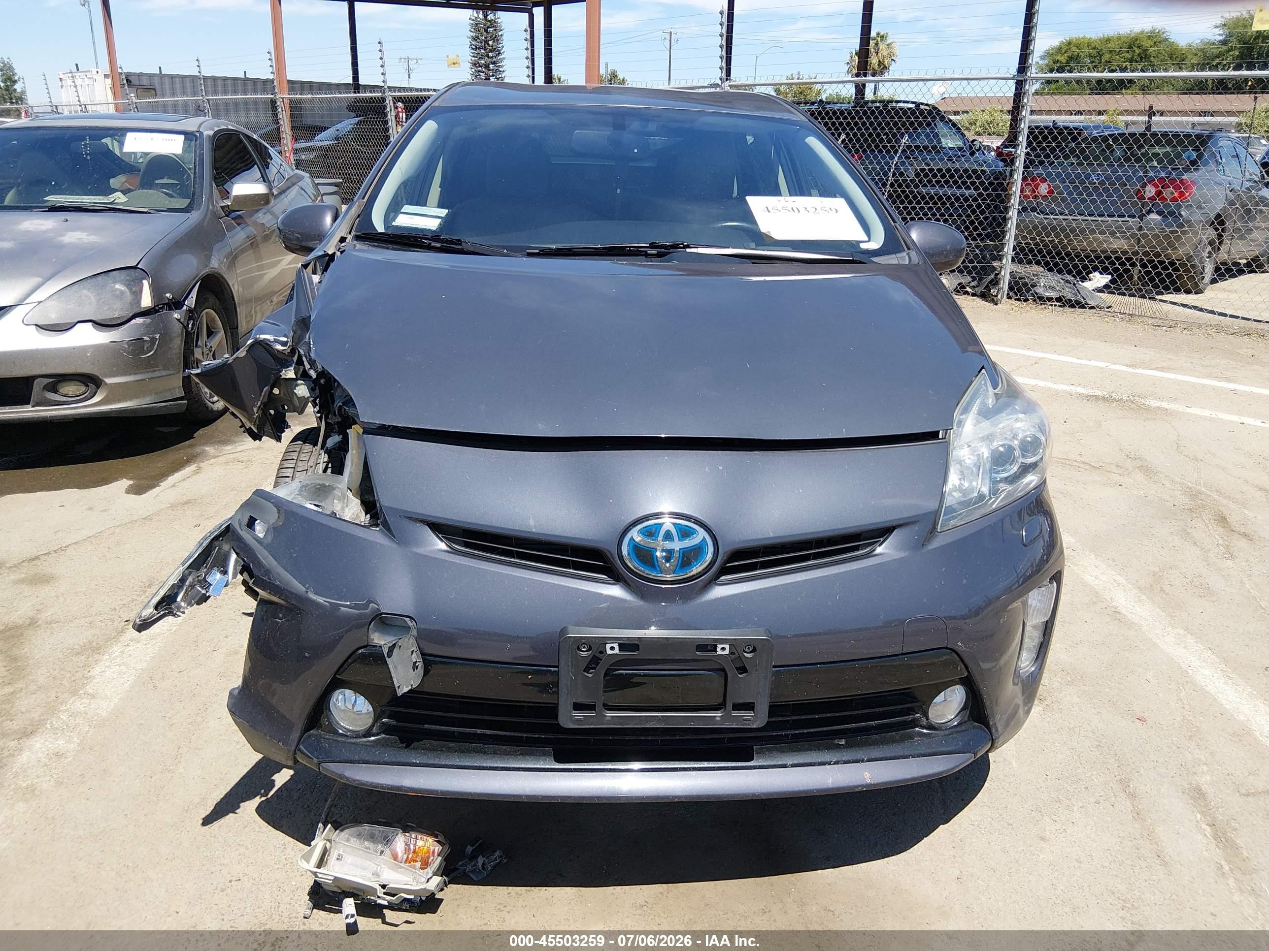 2013 Toyota Prius Five Gray vin: JTDKN3DUXD5556169