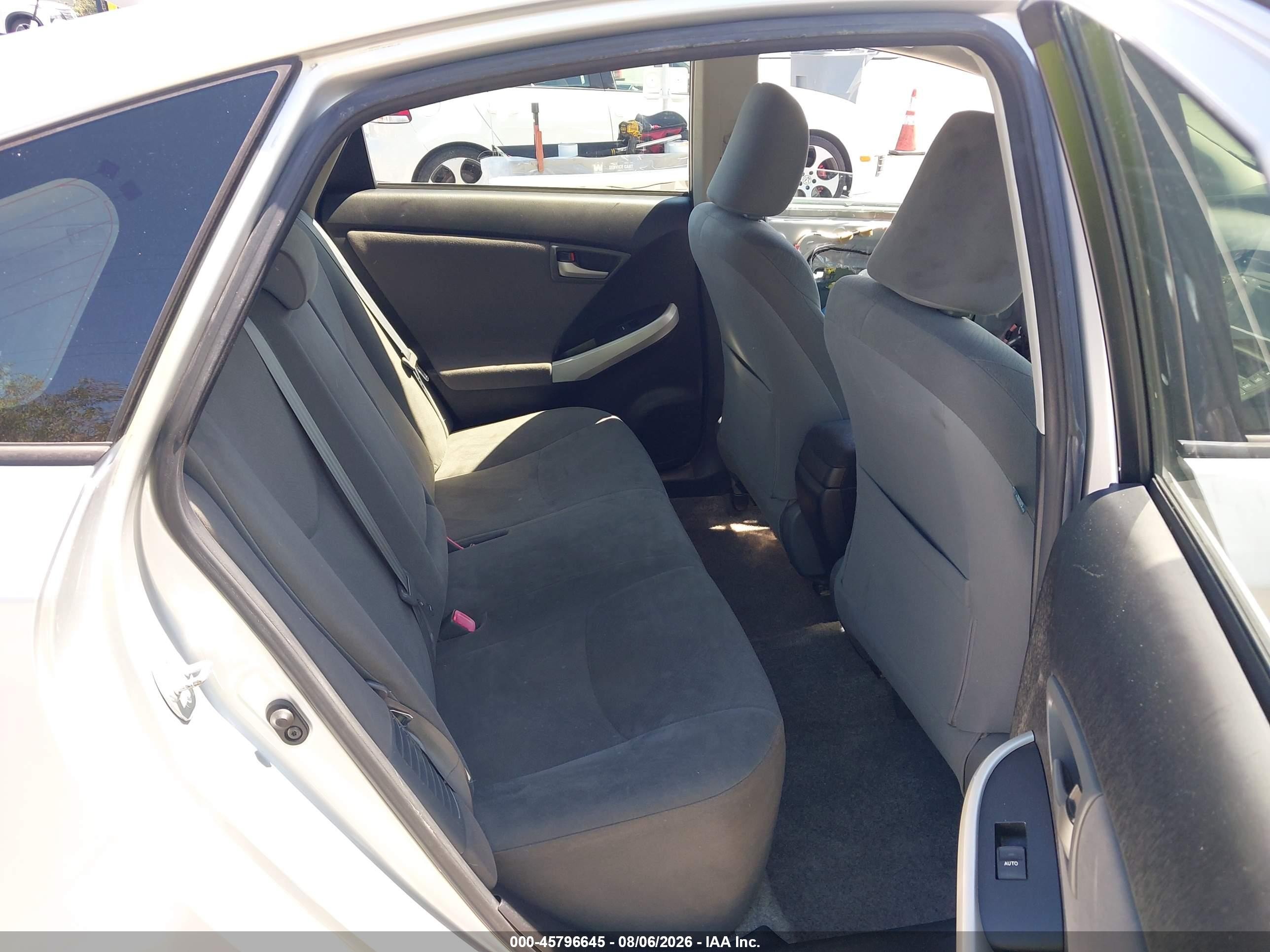 2013 Toyota Prius Two Silver vin: JTDKN3DUXD5559976