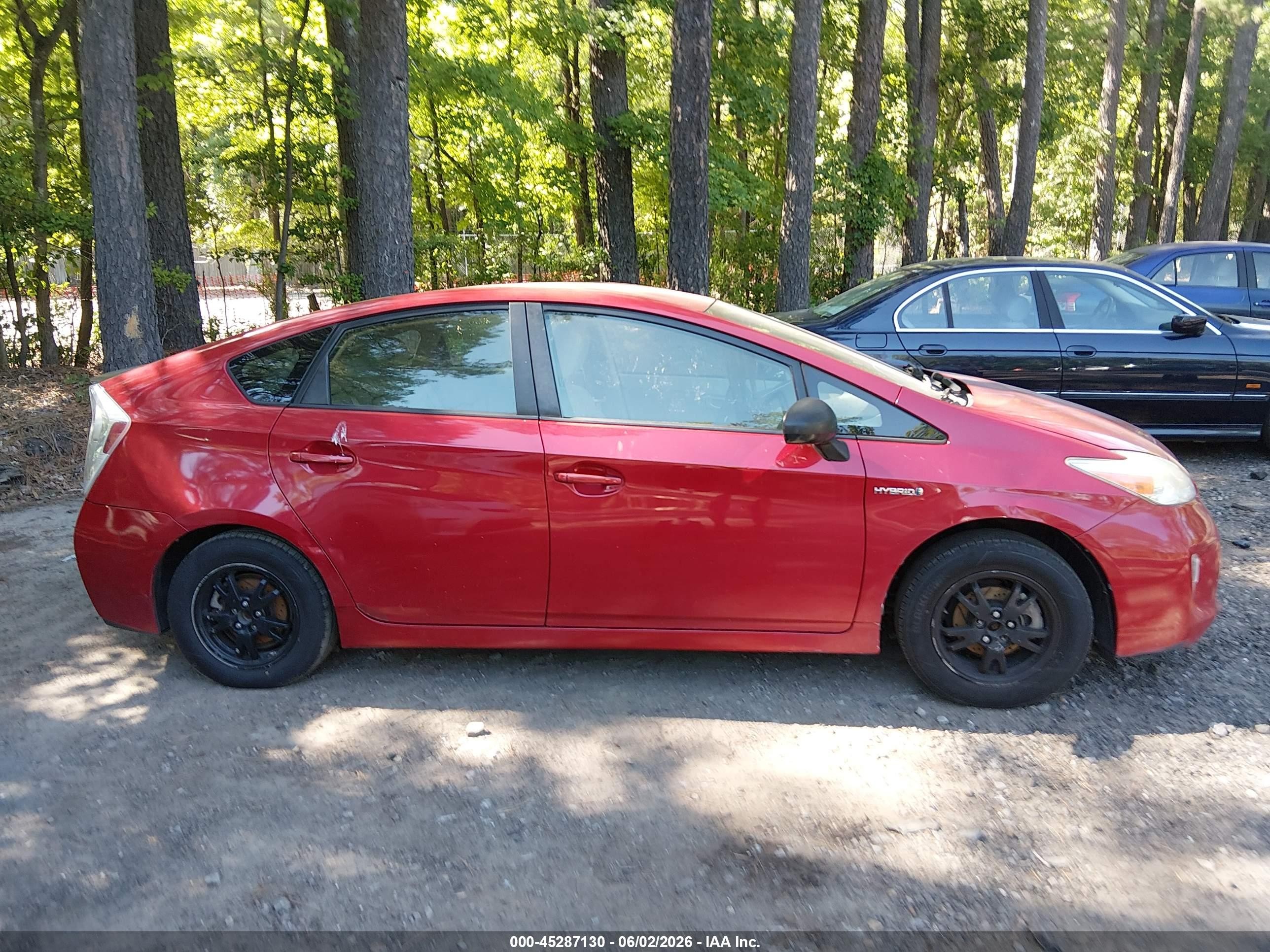 2013 Toyota Prius Two Red vin: JTDKN3DUXD5577071