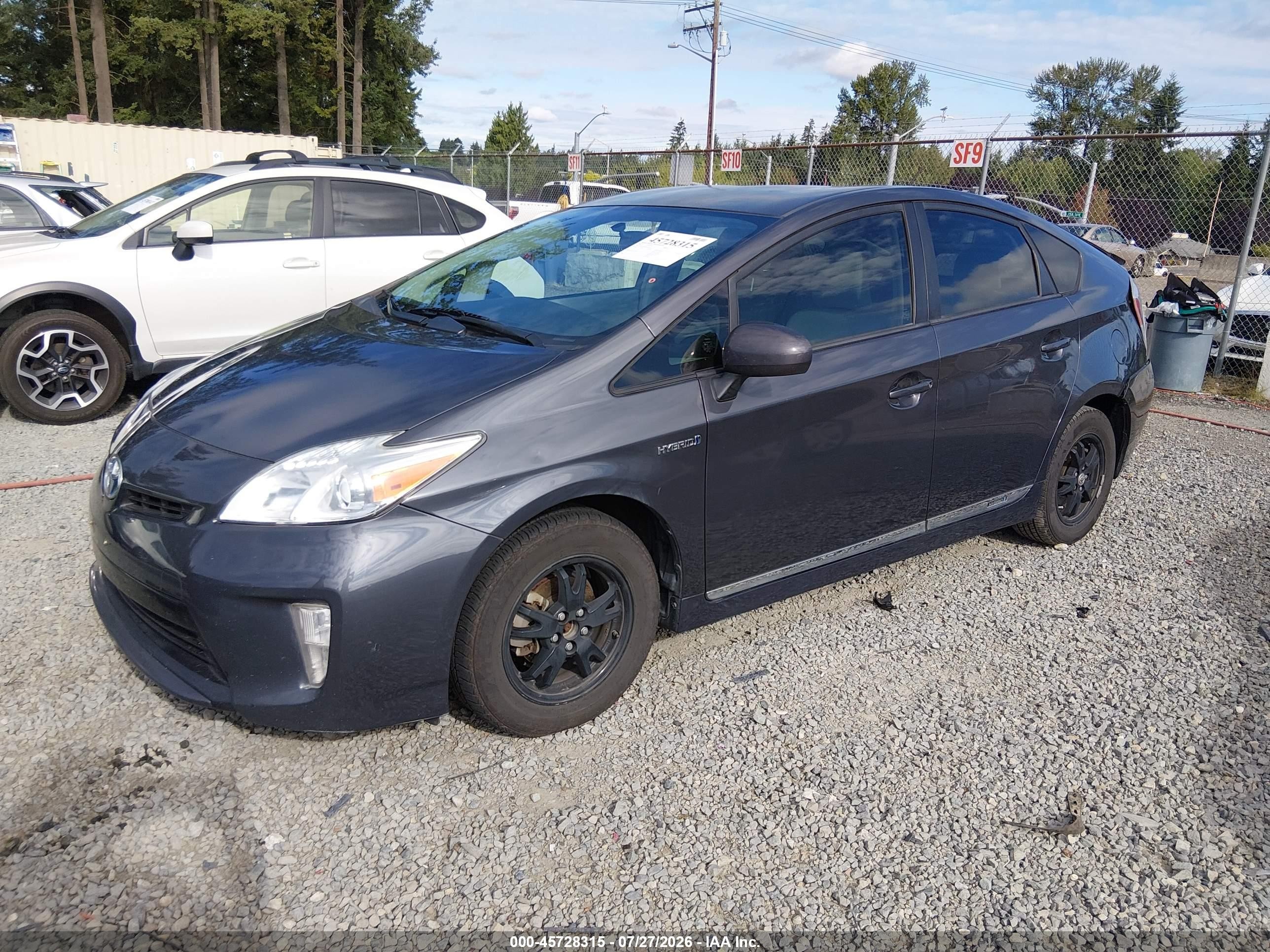 2013 Toyota Prius Two Серый vin: JTDKN3DUXD5594453
