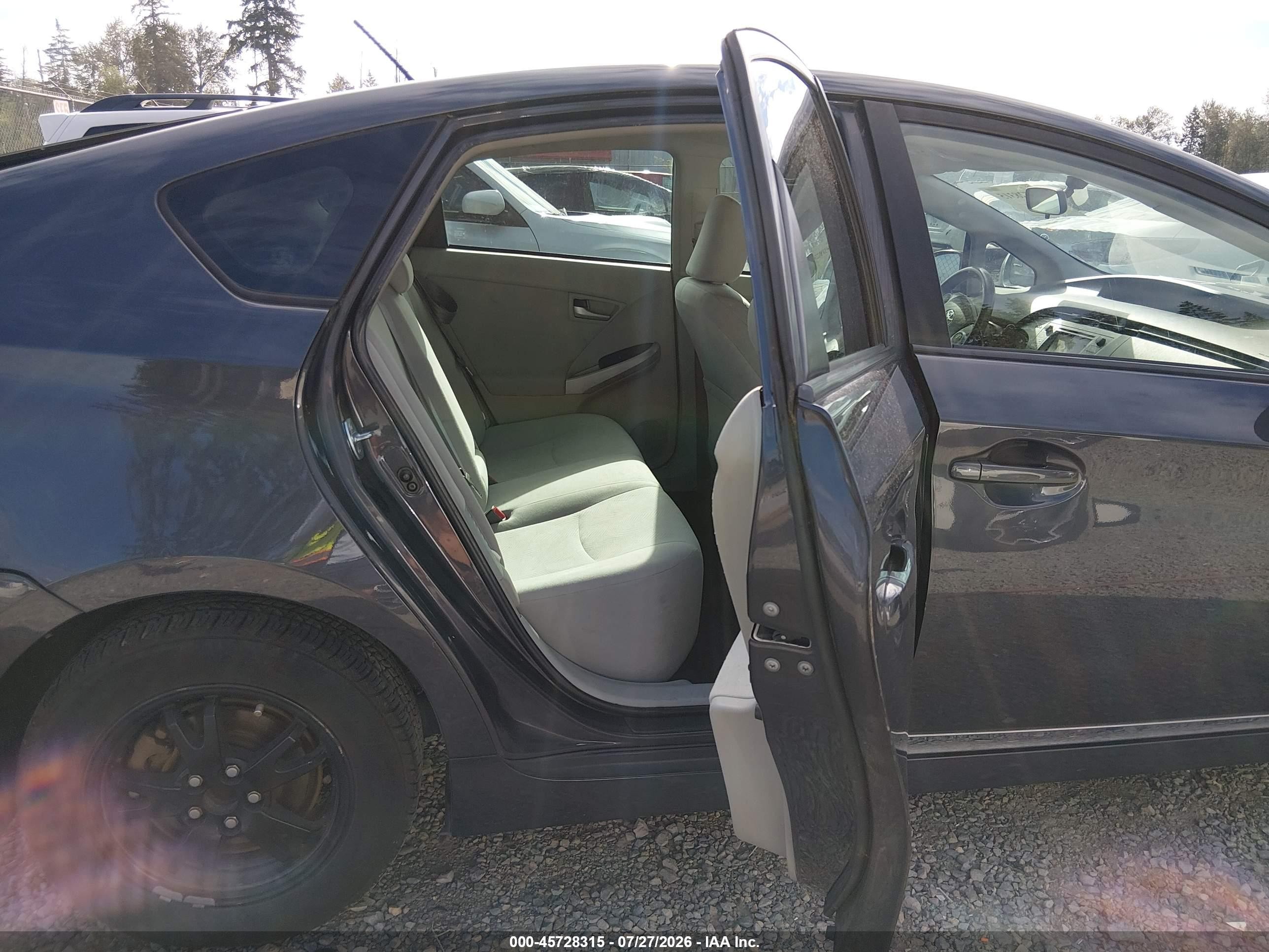 2013 Toyota Prius Two Серый vin: JTDKN3DUXD5594453