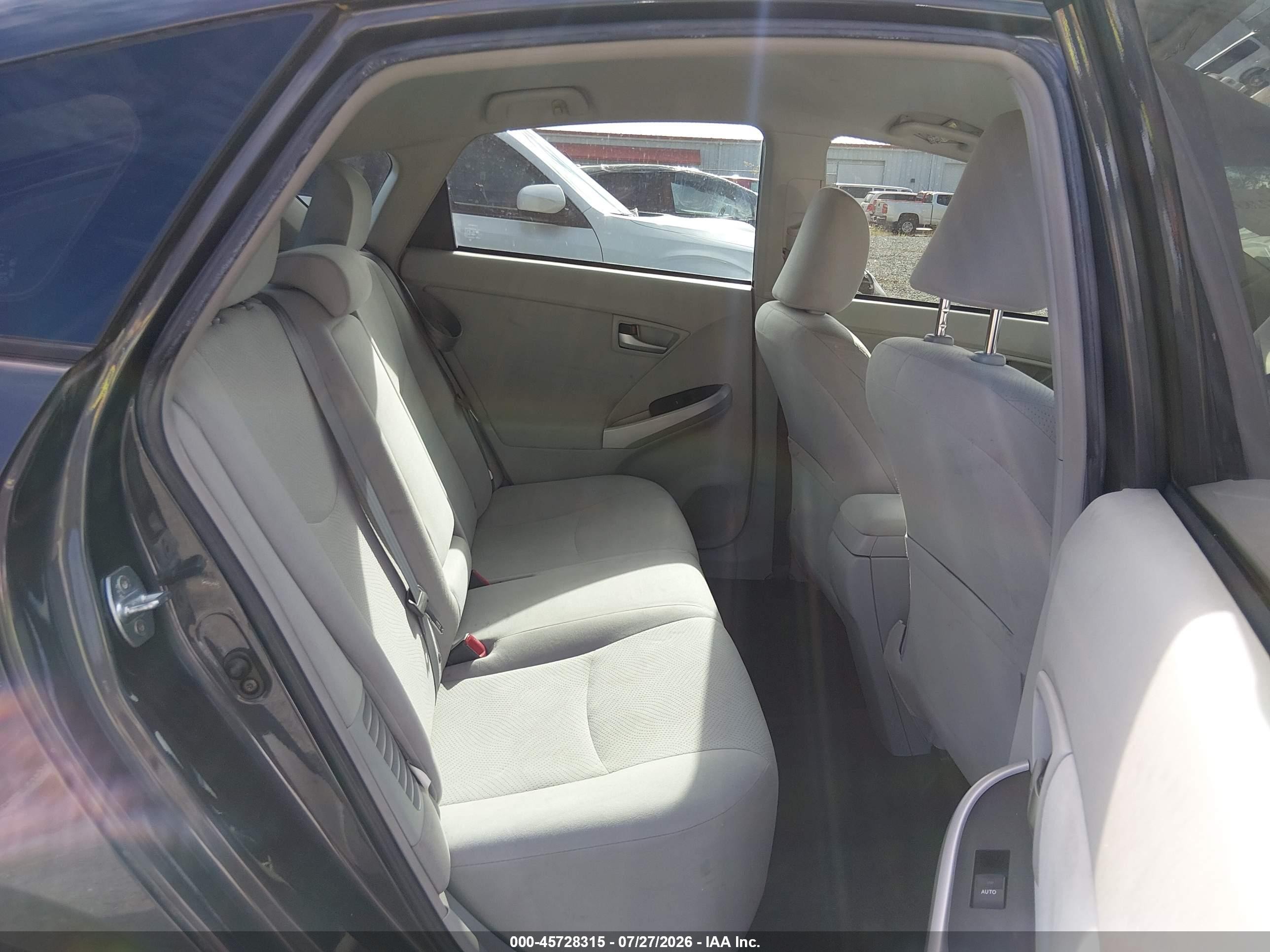 2013 Toyota Prius Two Серый vin: JTDKN3DUXD5594453