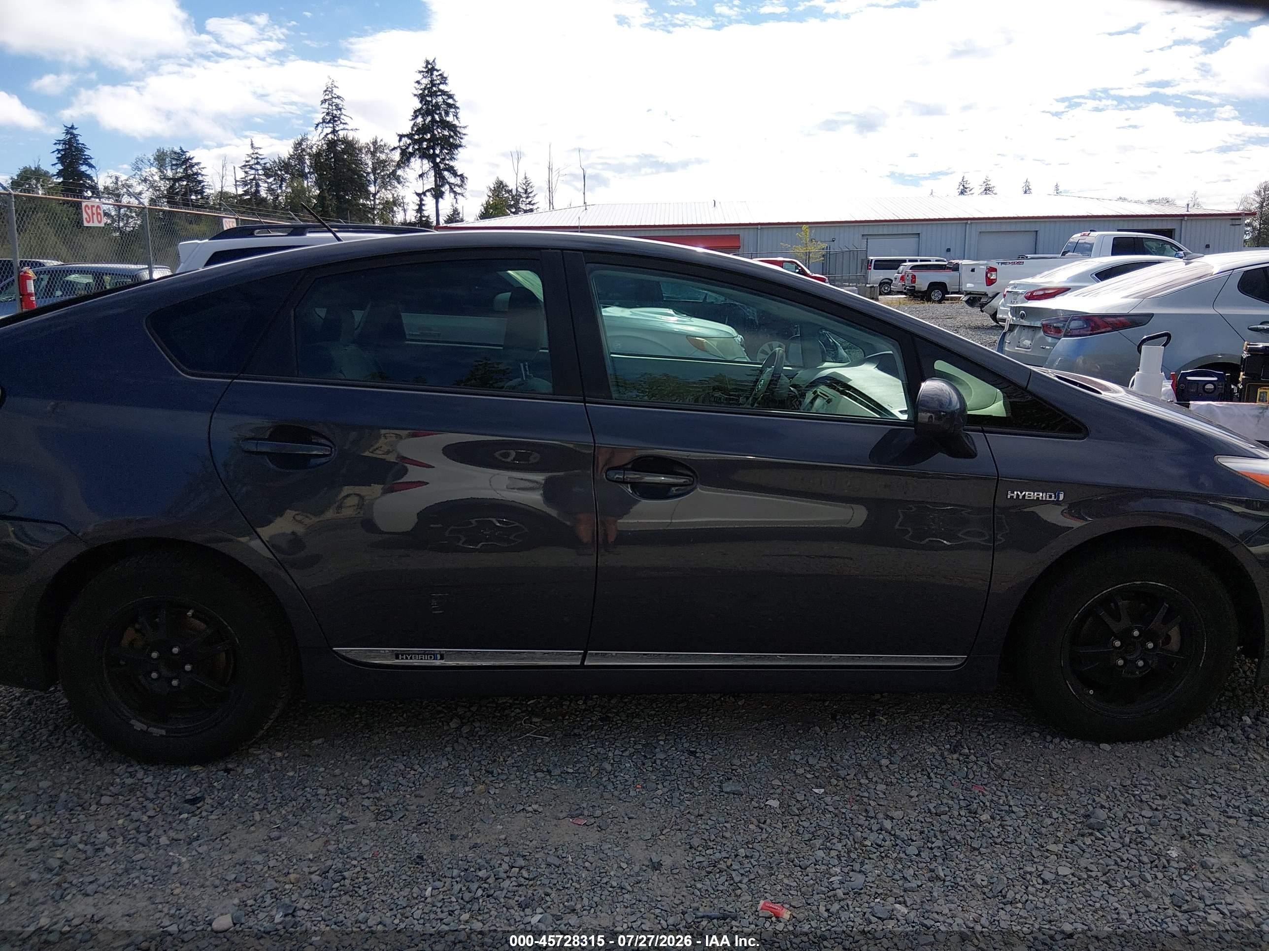 2013 Toyota Prius Two Серый vin: JTDKN3DUXD5594453