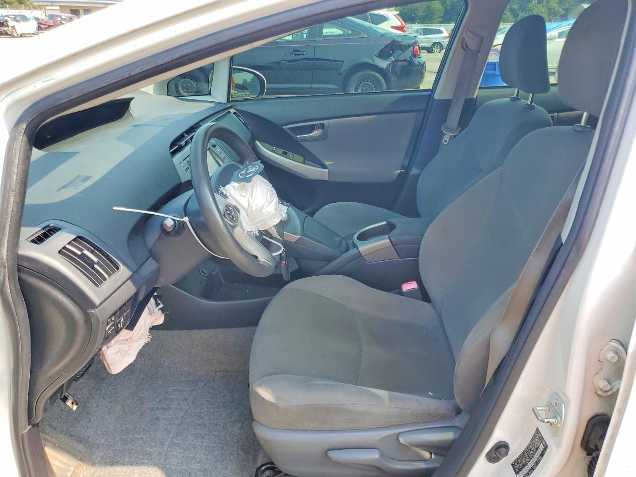 2013 Toyota Prius Two White vin: JTDKN3DUXD5612613