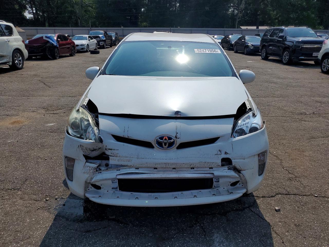 2013 Toyota Prius Two White vin: JTDKN3DUXD5612613