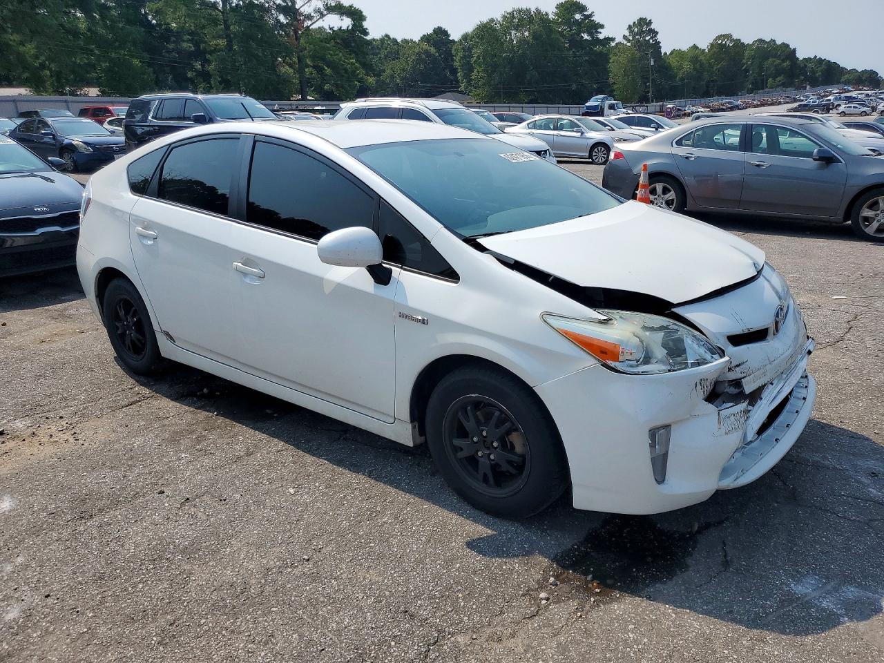 2013 Toyota Prius Two White vin: JTDKN3DUXD5612613