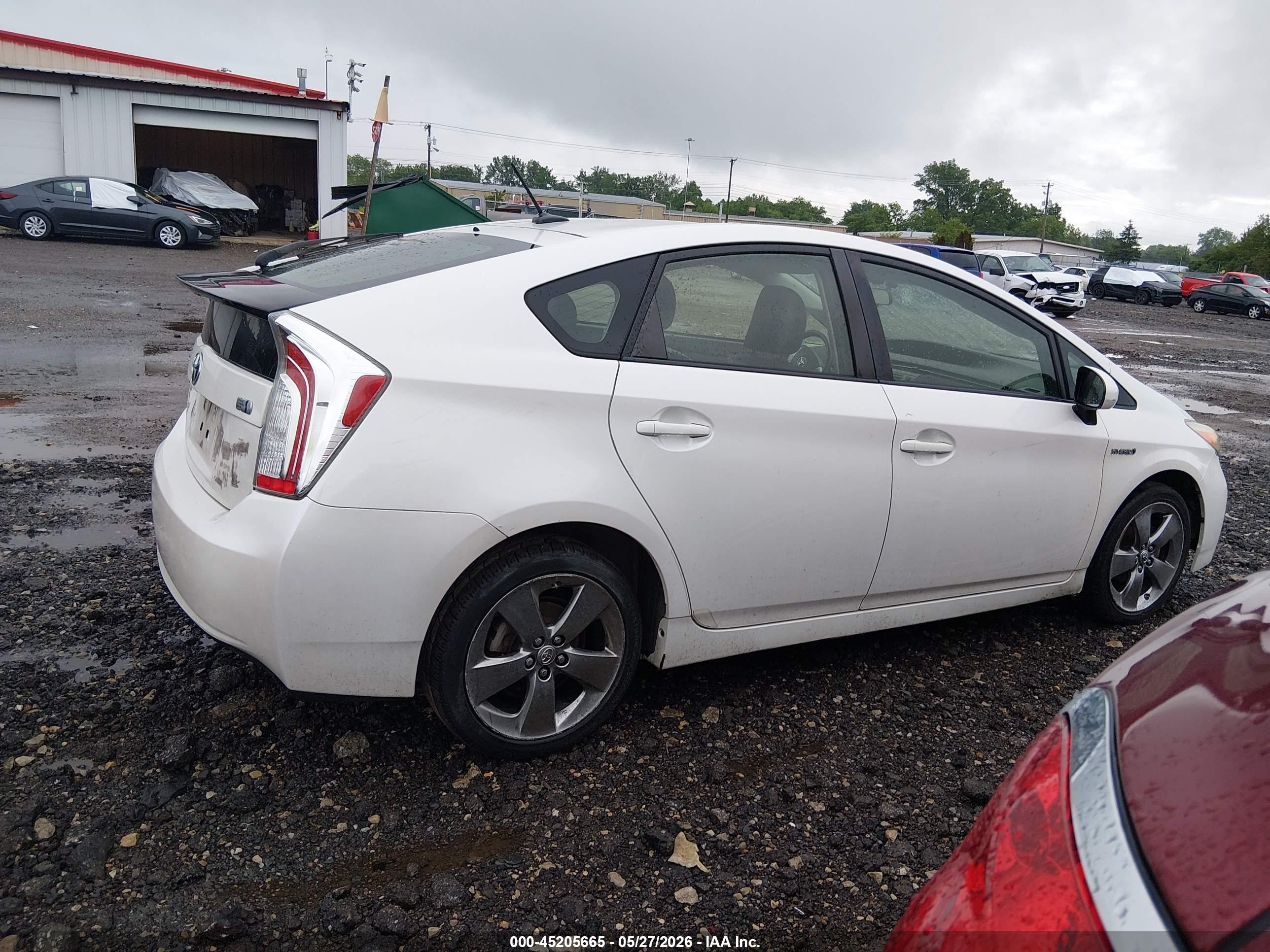 2013 Toyota Prius Three Se White vin: JTDKN3DUXD5616306